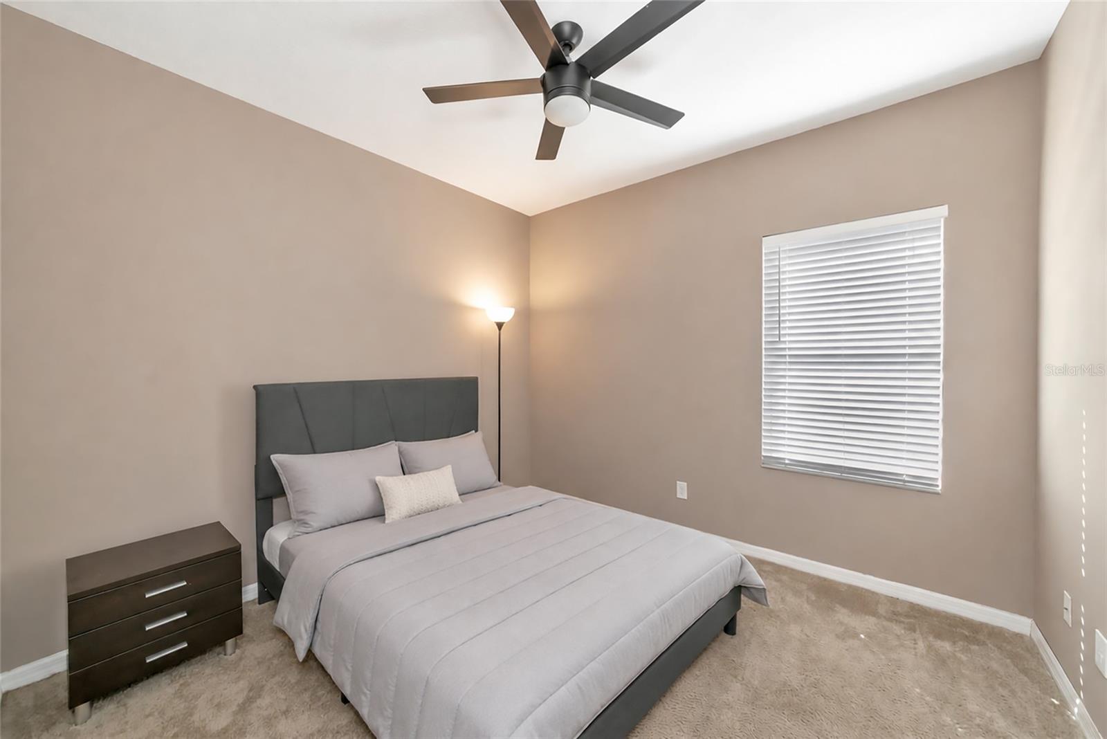 4930 NEWPORT NEWS CIR