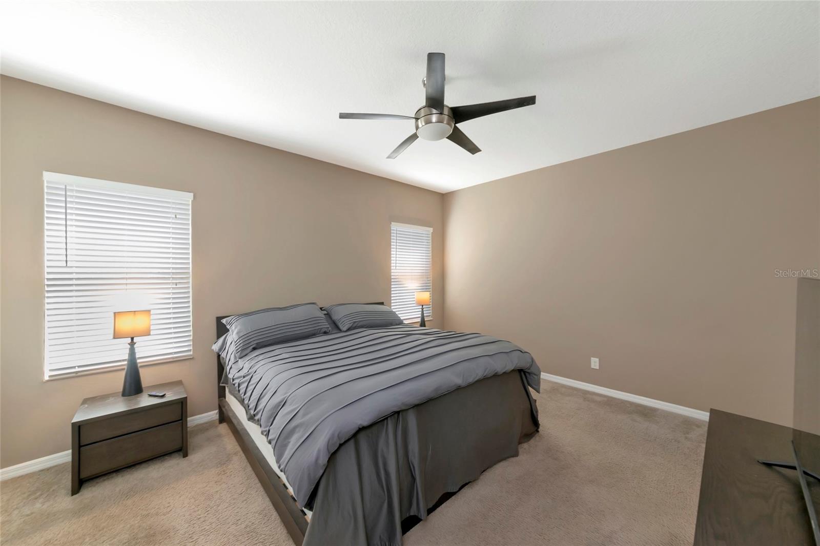 4930 NEWPORT NEWS CIR