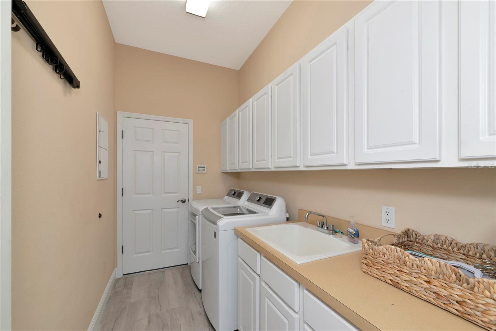 12311 LAVENDER LOOP