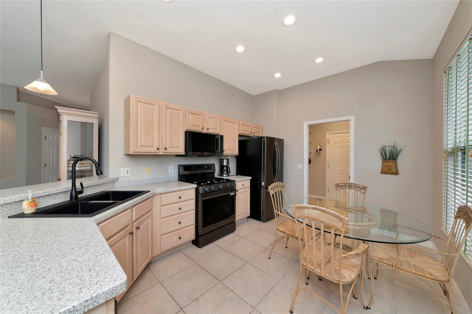 706 MISTY POND CT