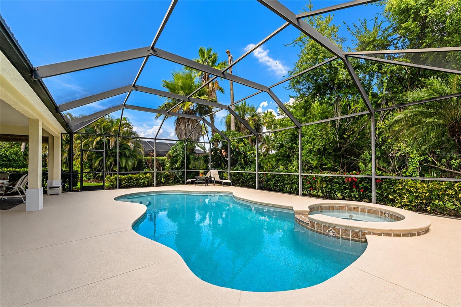 706 MISTY POND CT
