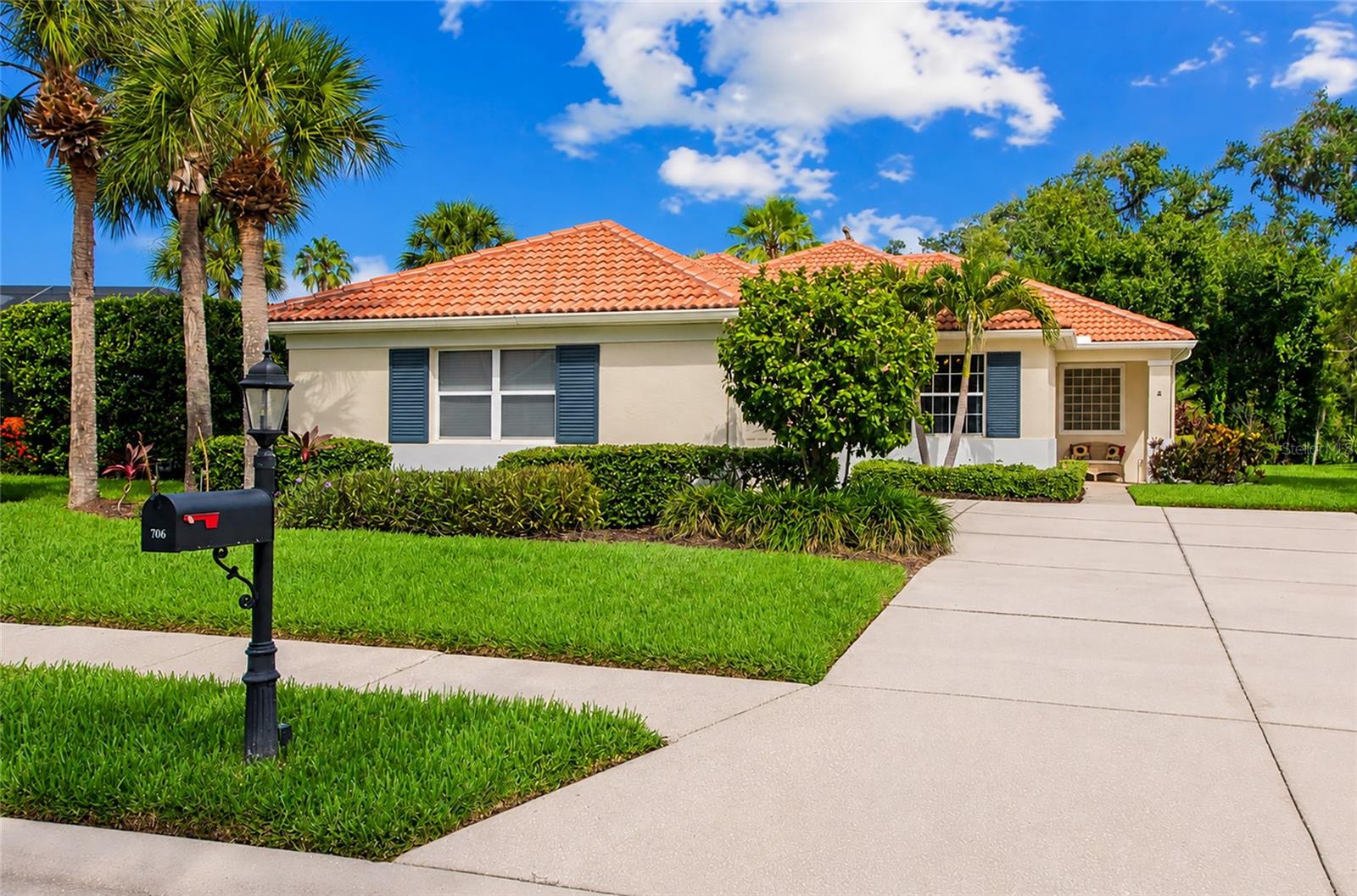 706 MISTY POND CT
