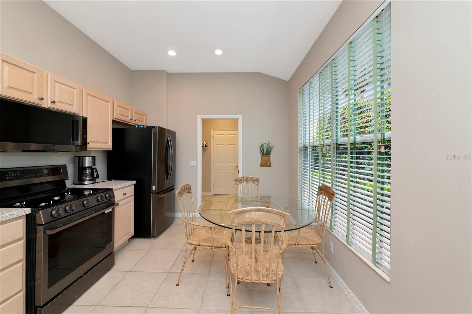 706 MISTY POND CT