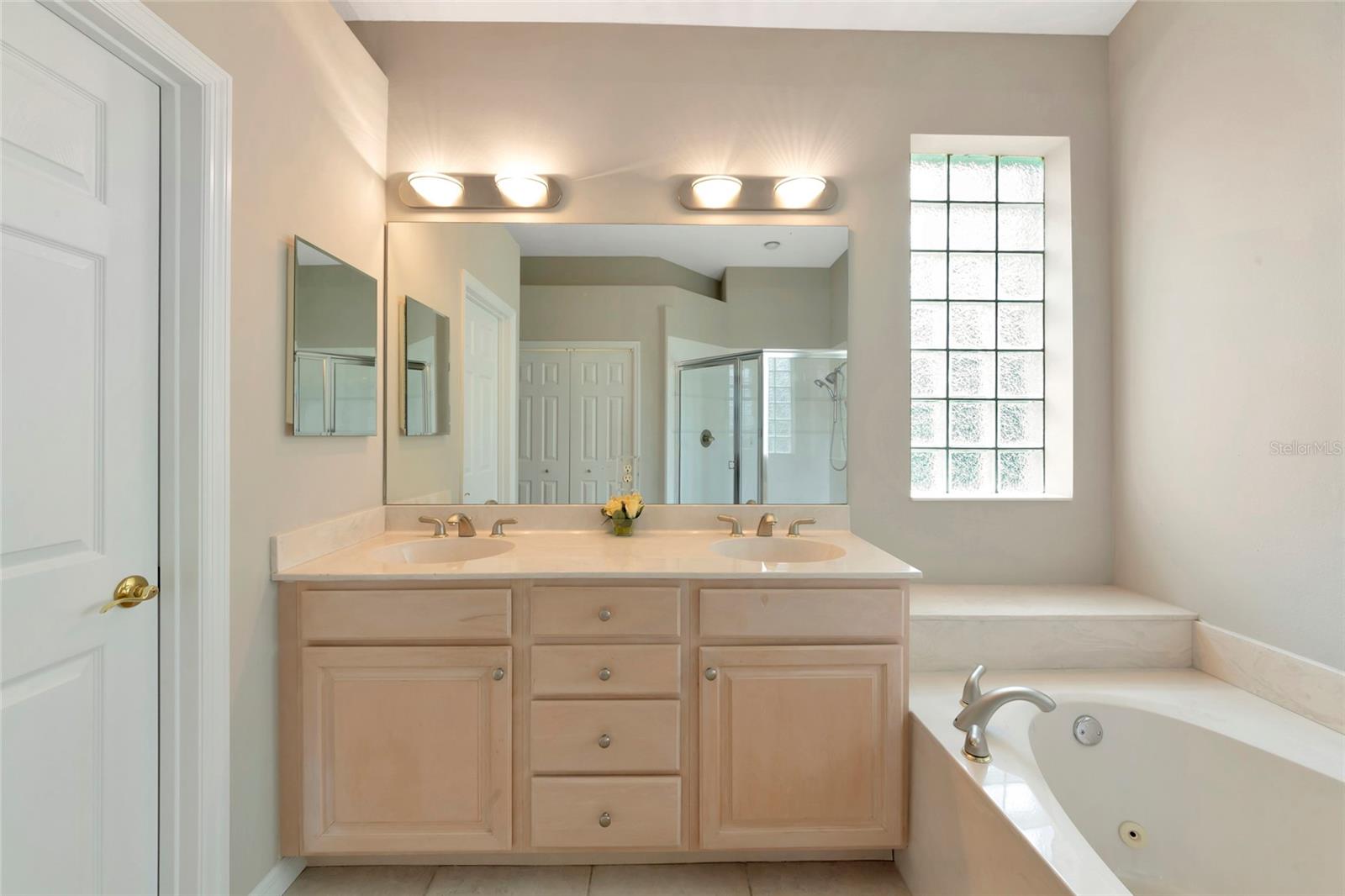 706 MISTY POND CT