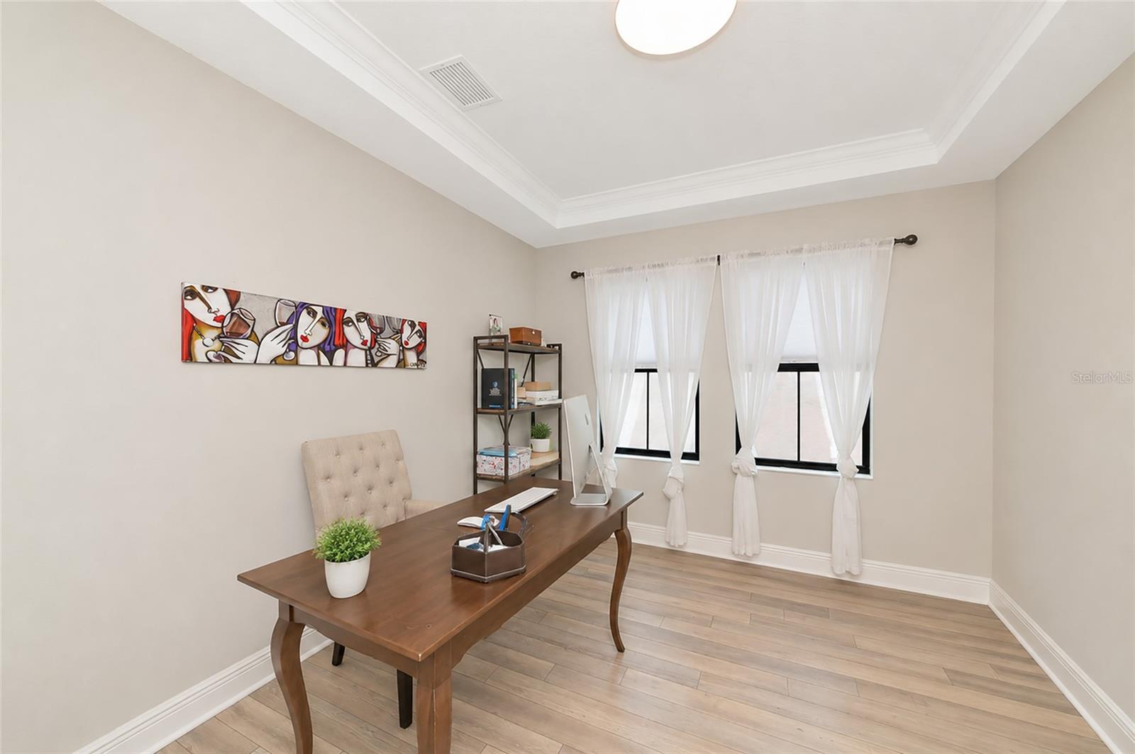 9211 ISABELLA CIR