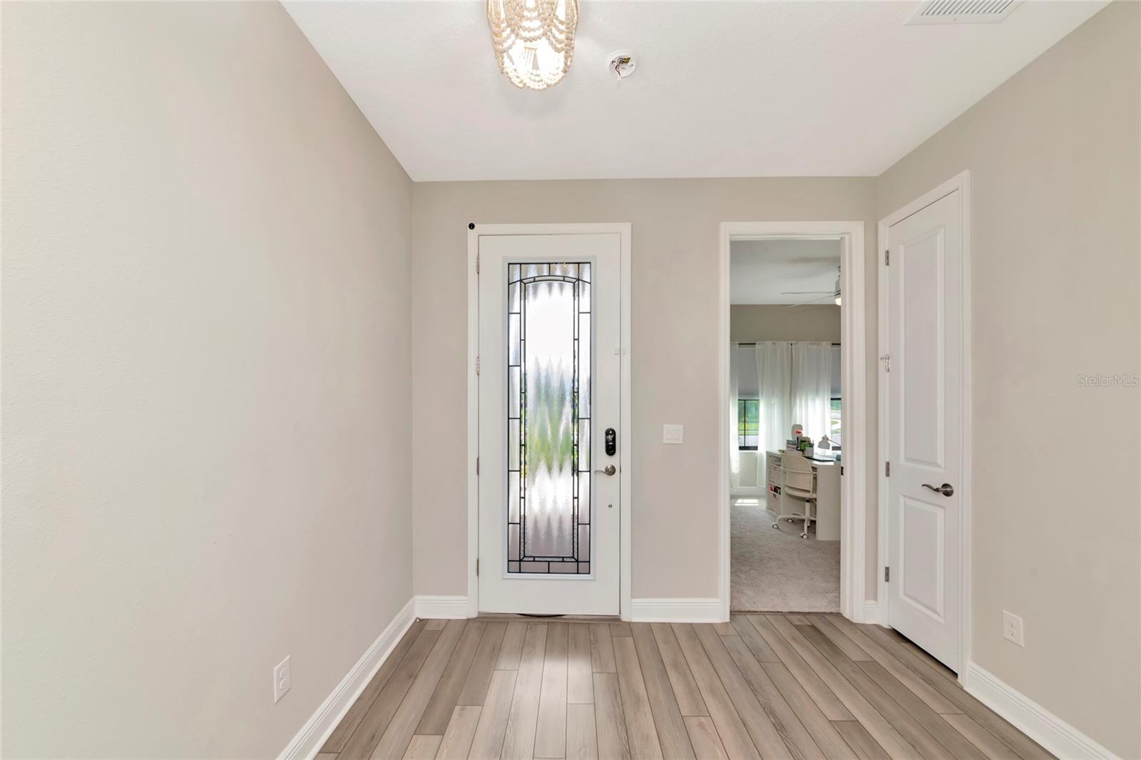 9211 ISABELLA CIR