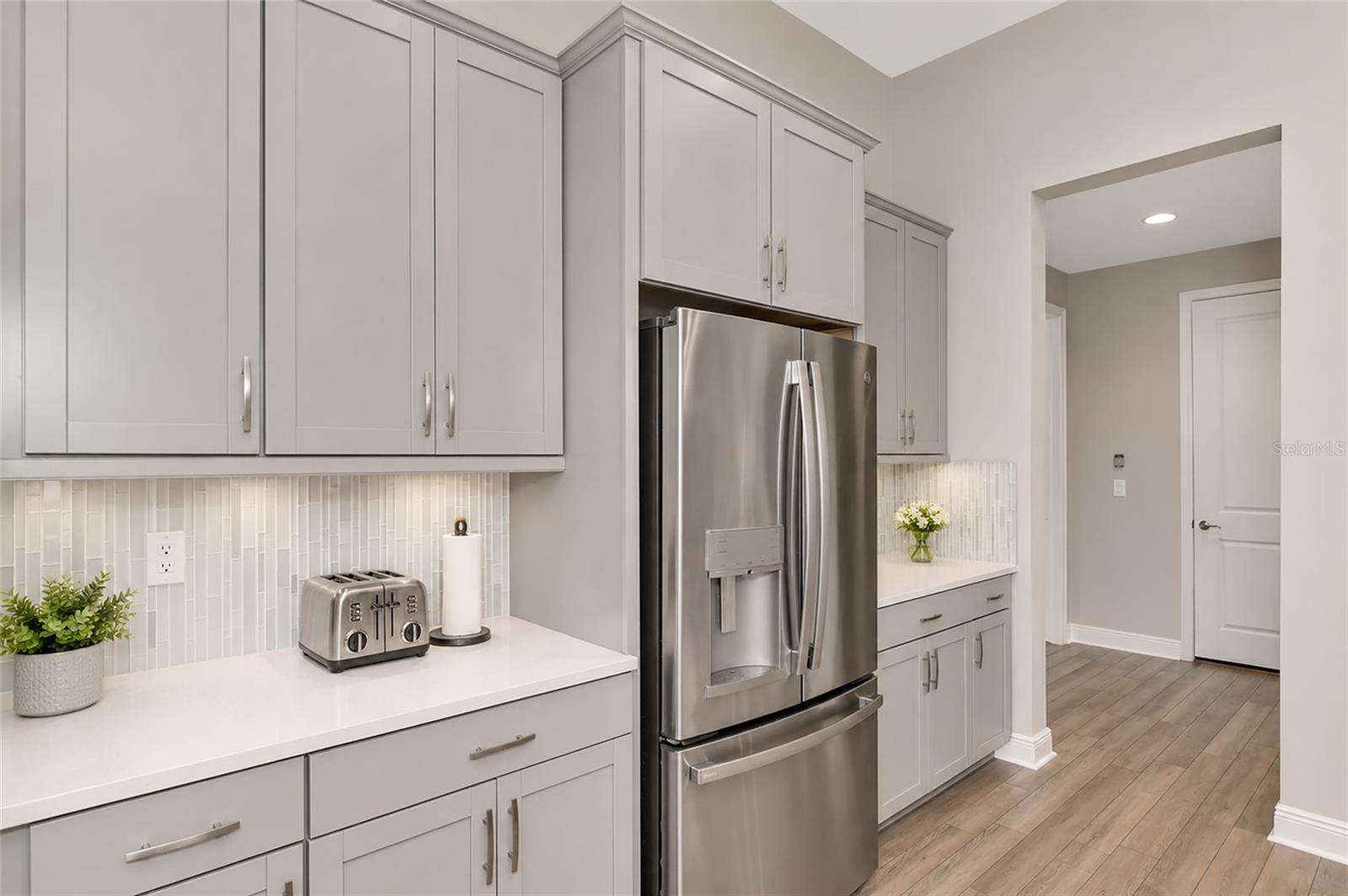 9211 ISABELLA CIR