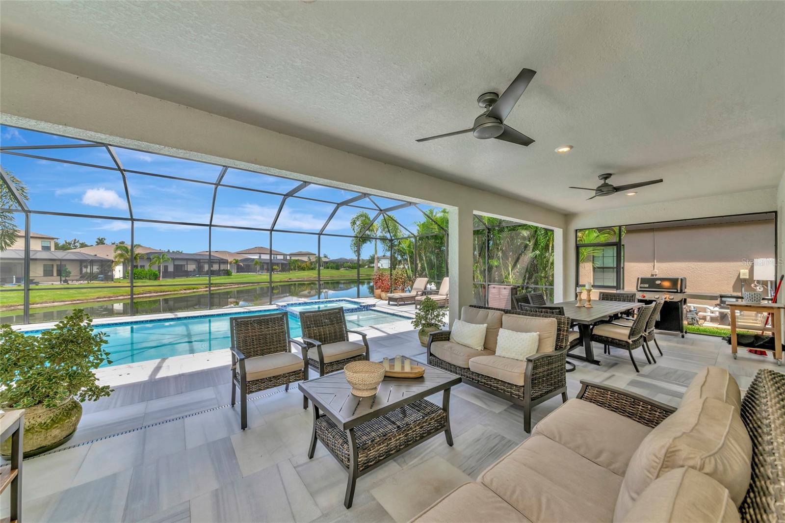 9211 ISABELLA CIR