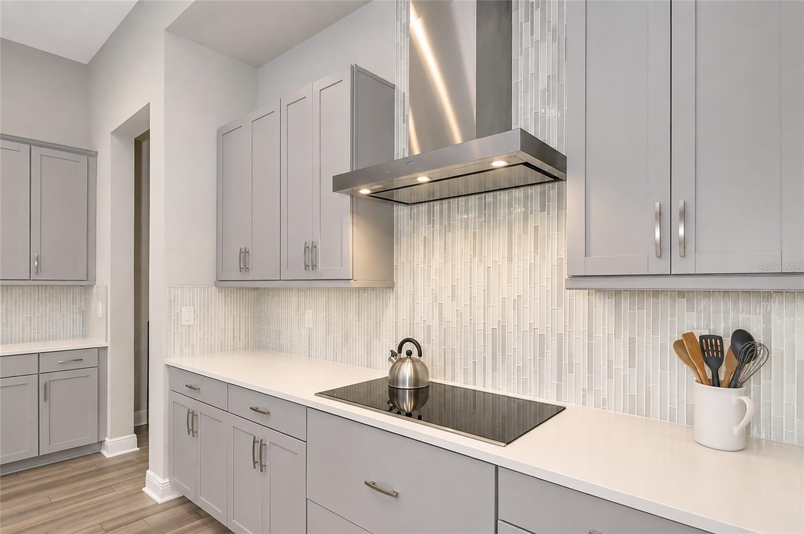 9211 ISABELLA CIR