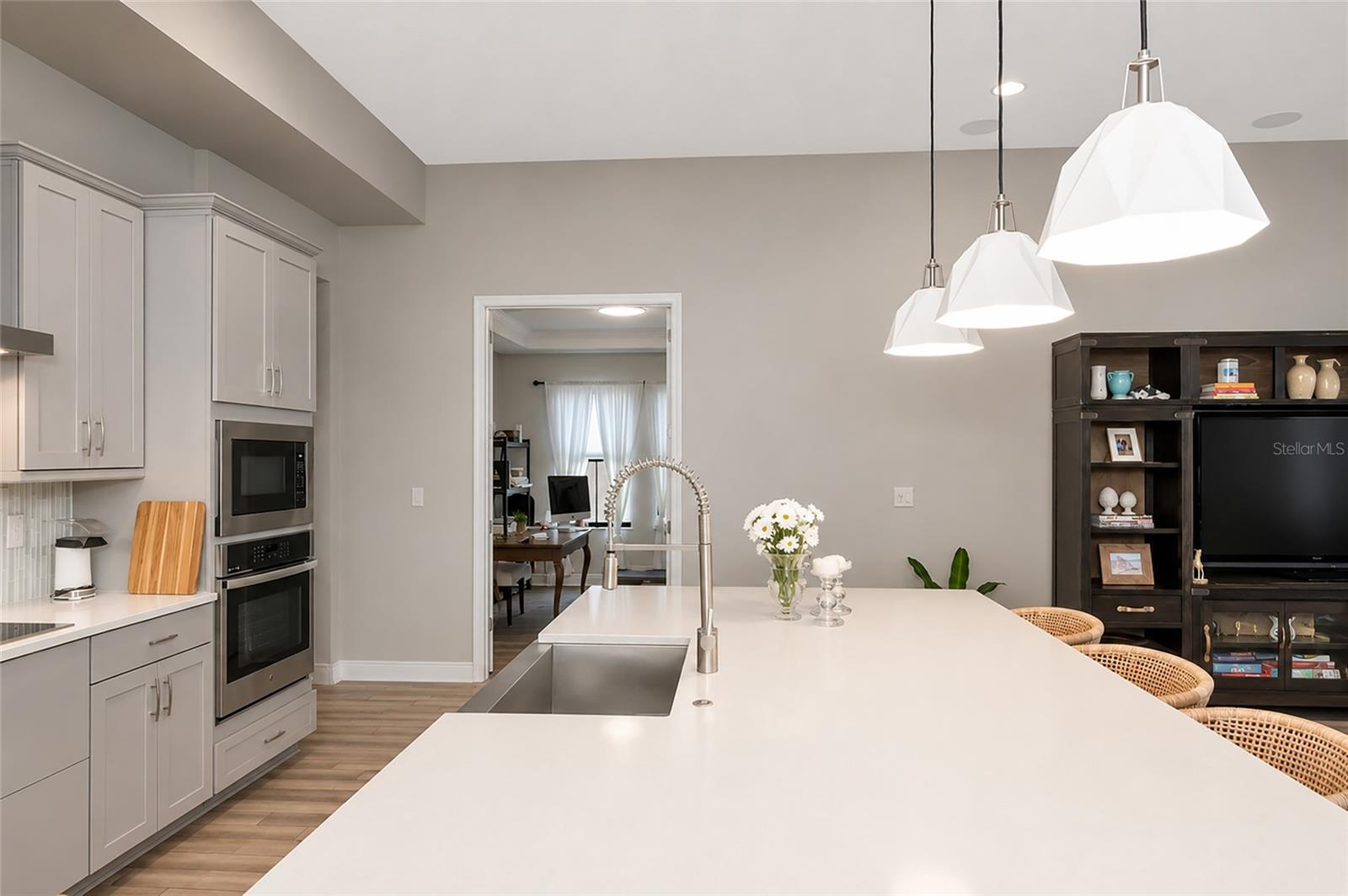 9211 ISABELLA CIR