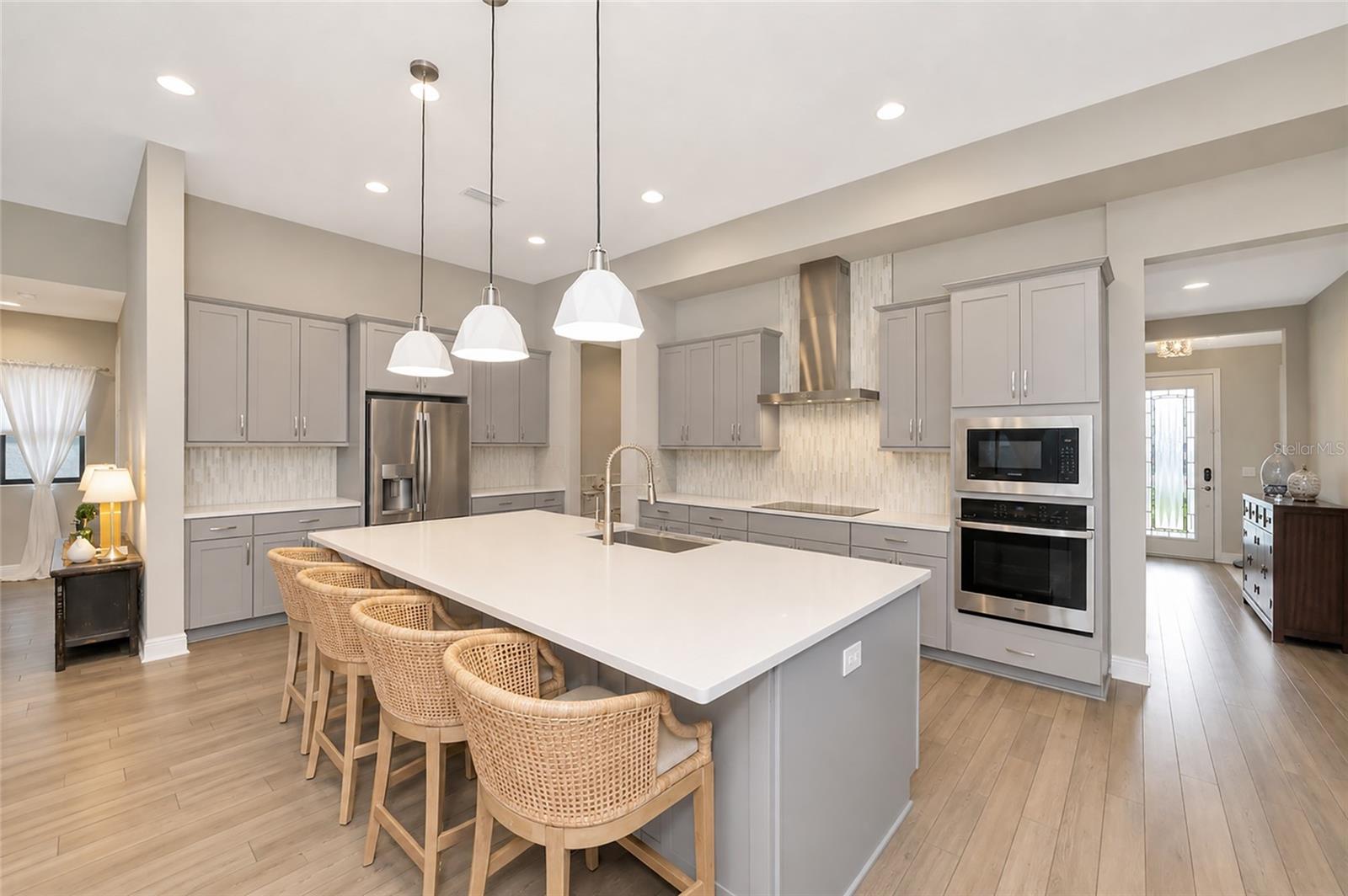 9211 ISABELLA CIR