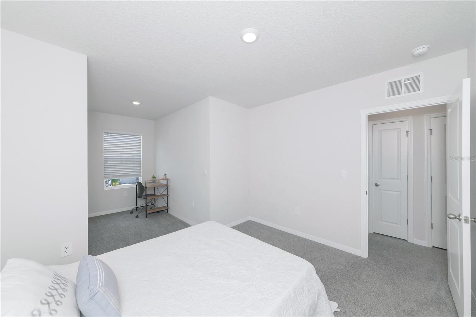 17645 CRESCENT MOON LOOP