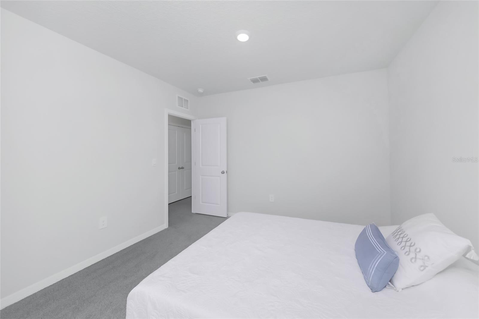 17645 CRESCENT MOON LOOP