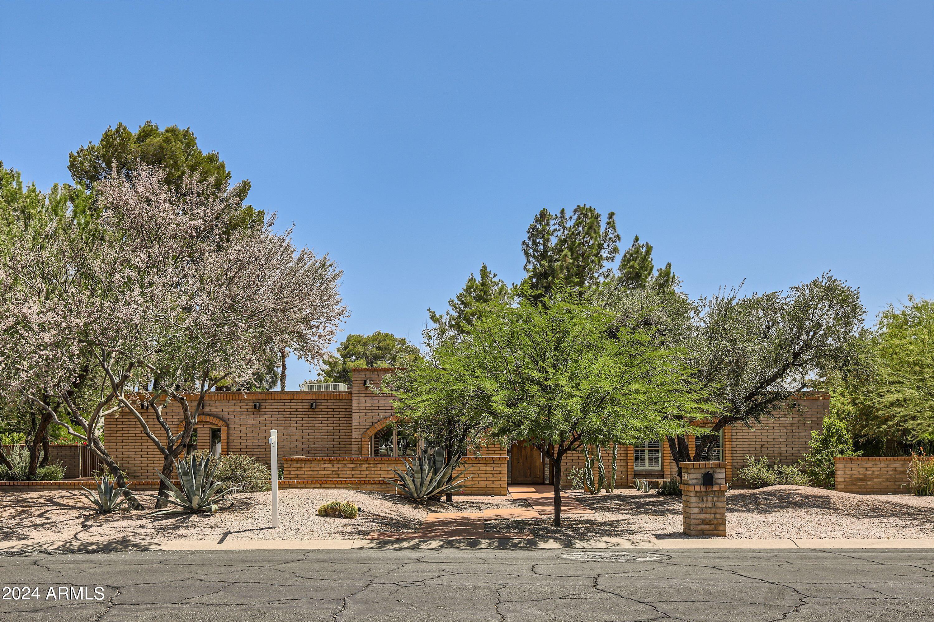 6515 E FRIESS Drive