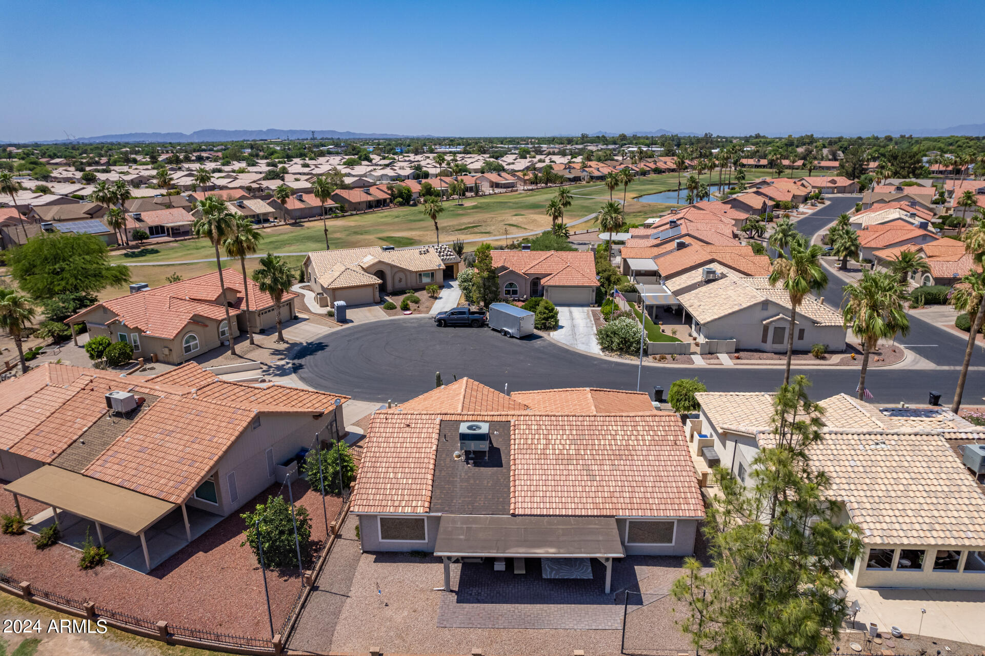 1561 E Bellerive Court