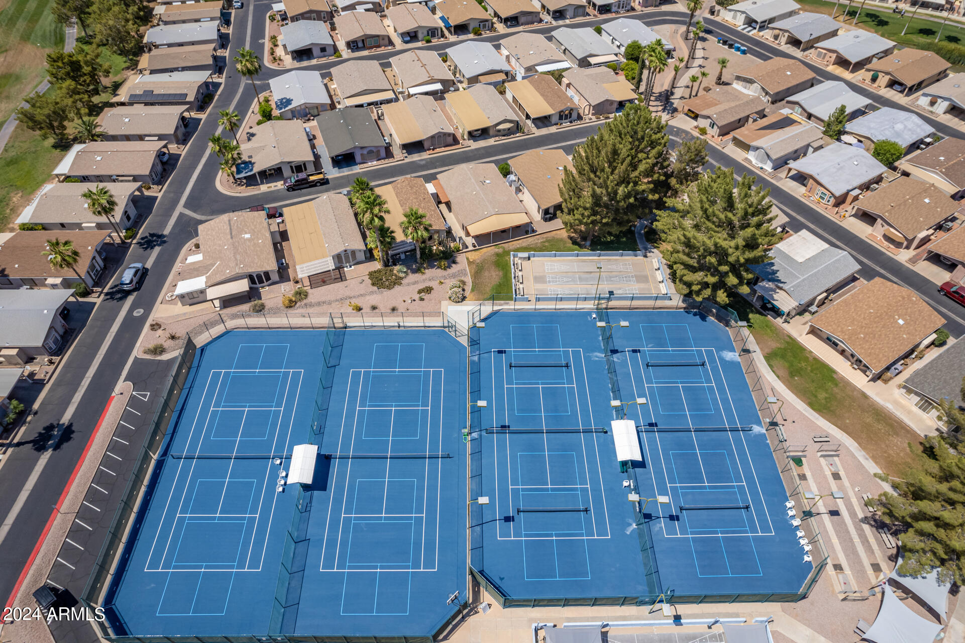 1561 E Bellerive Court