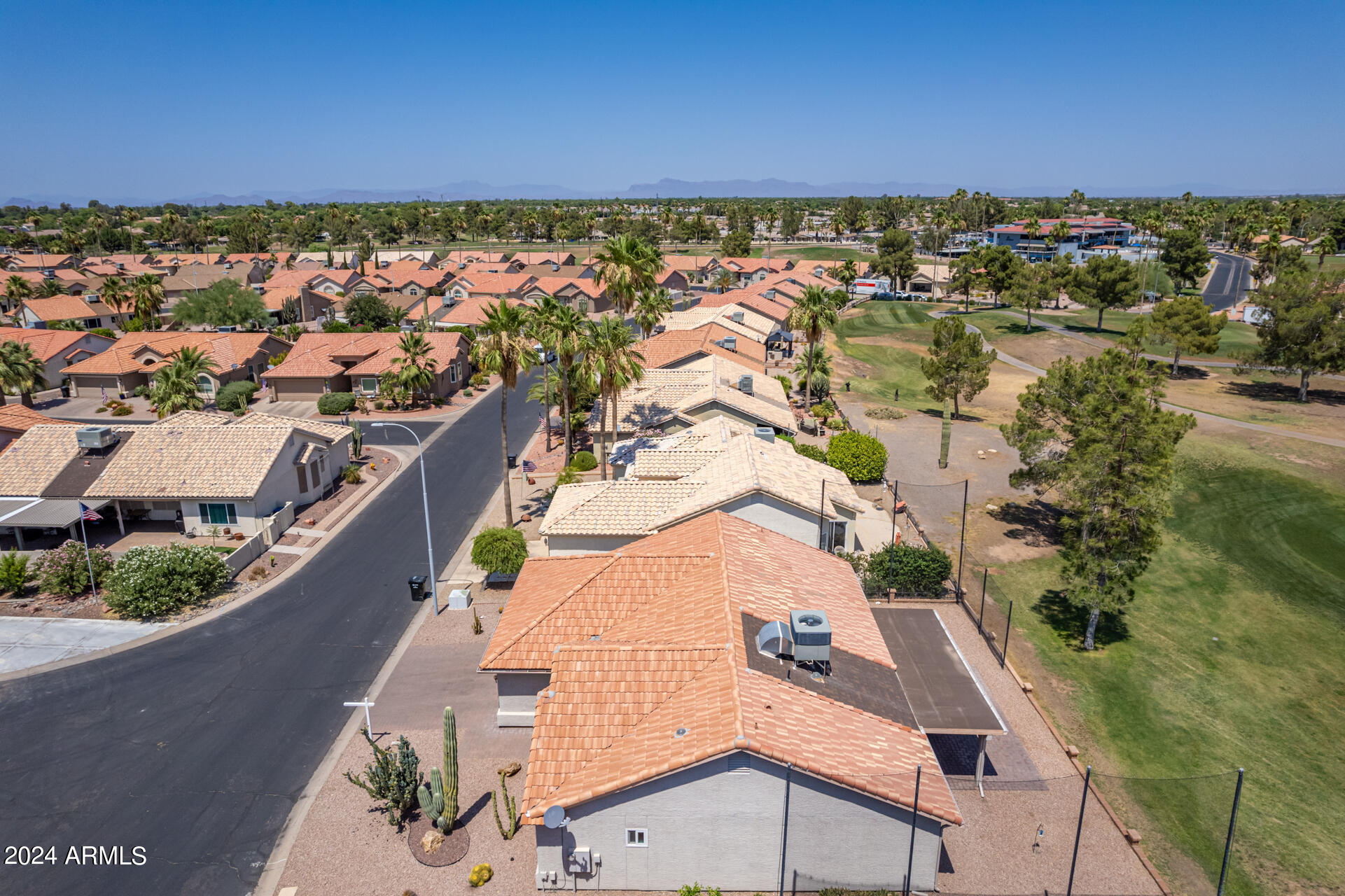 1561 E Bellerive Court