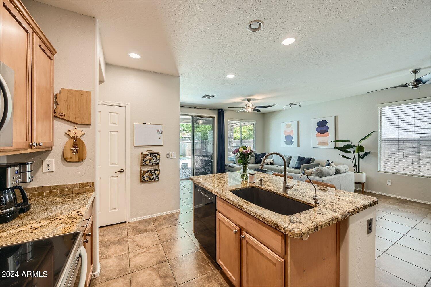 39521 N LAUREL VALLEY Court