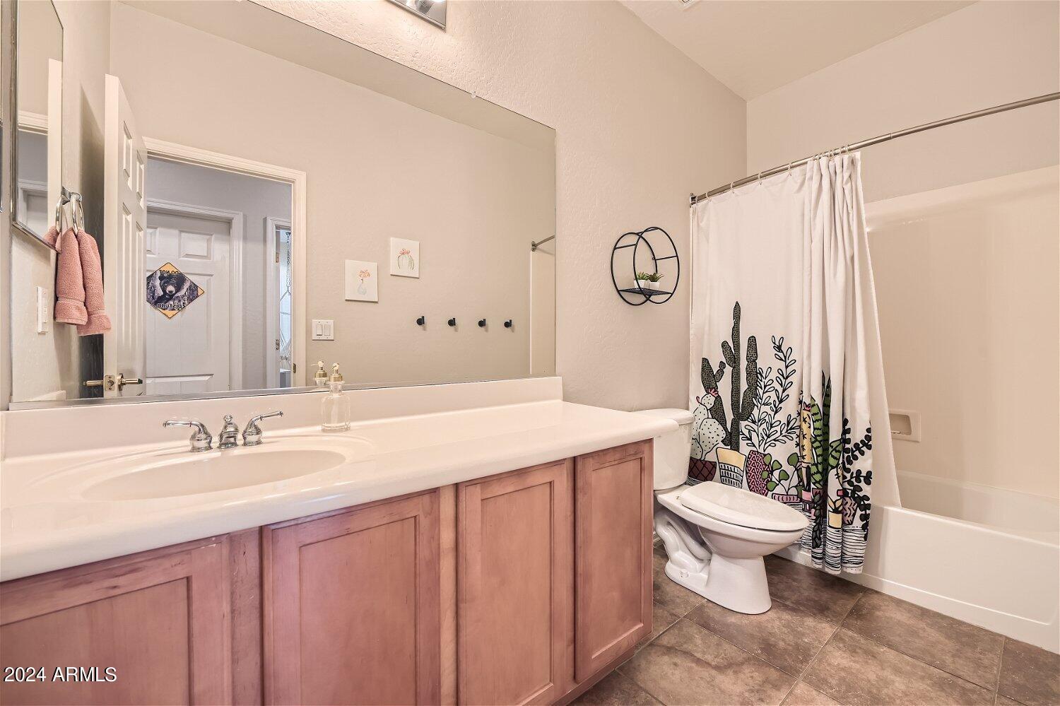 39521 N LAUREL VALLEY Court