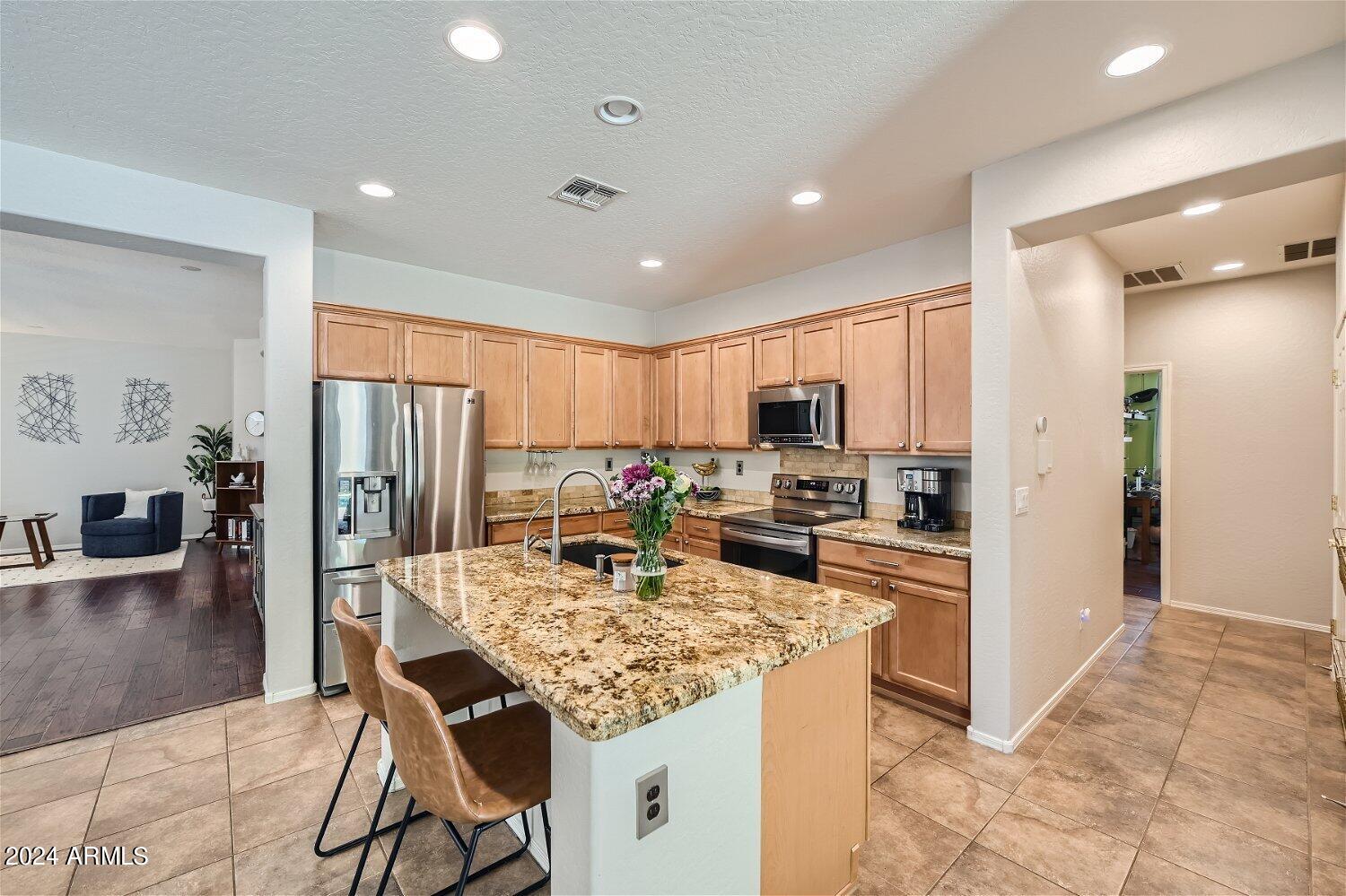 39521 N LAUREL VALLEY Court