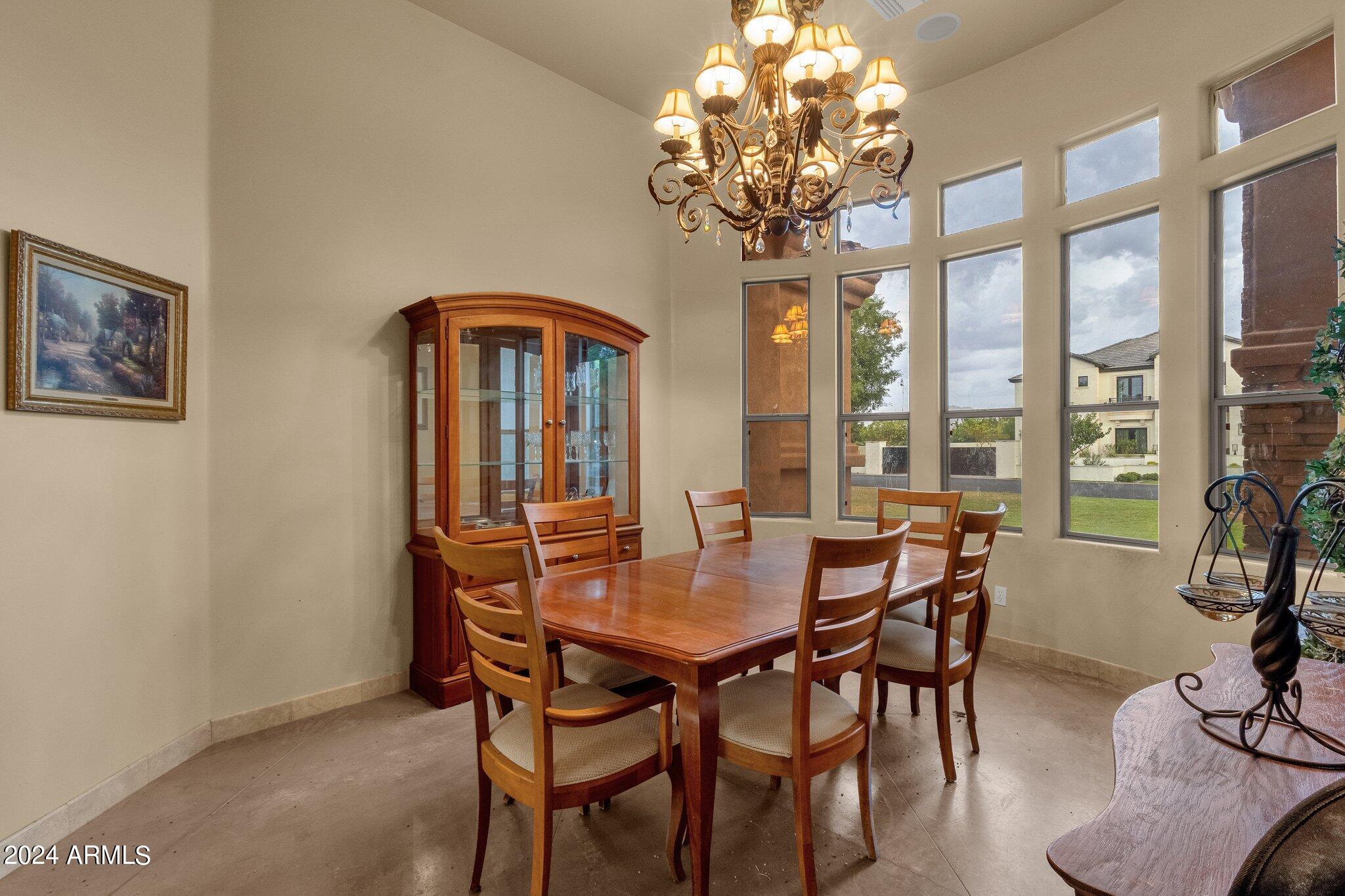 2138 E TIFFANY Court