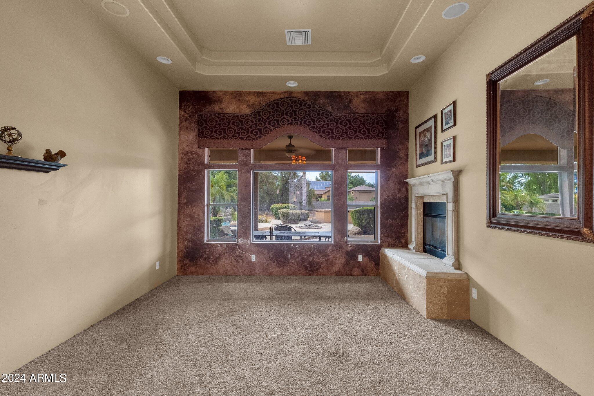 2138 E TIFFANY Court