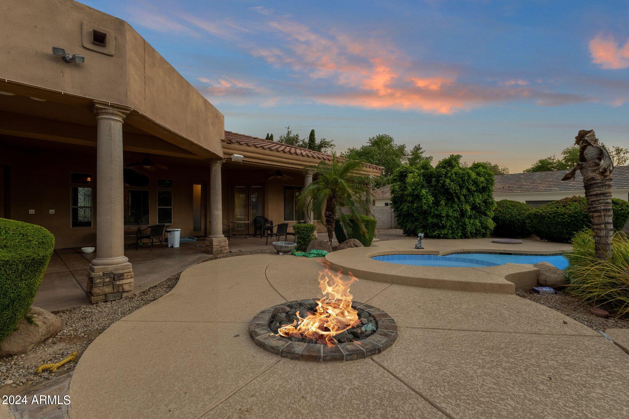 2138 E TIFFANY Court