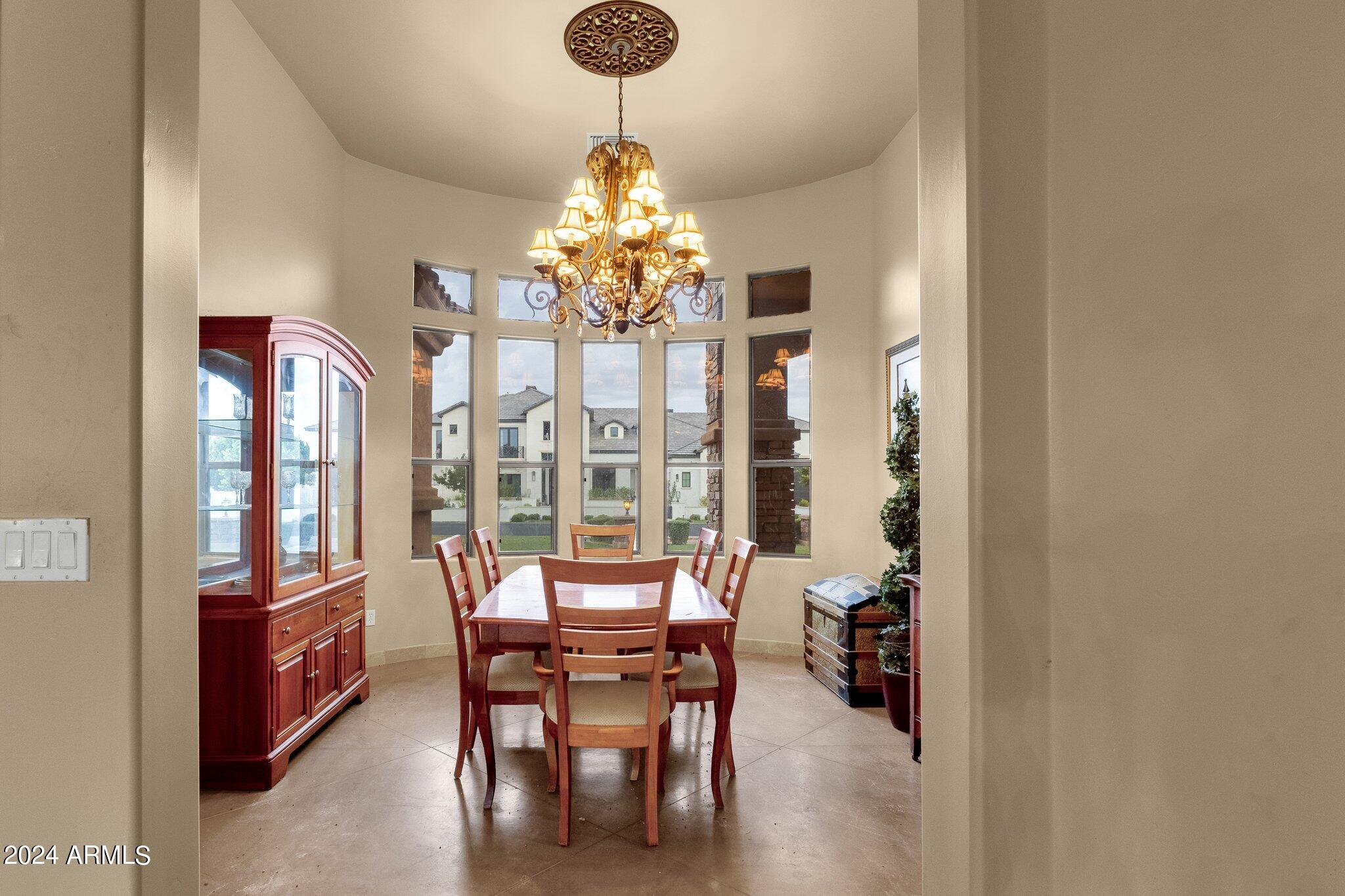 2138 E TIFFANY Court