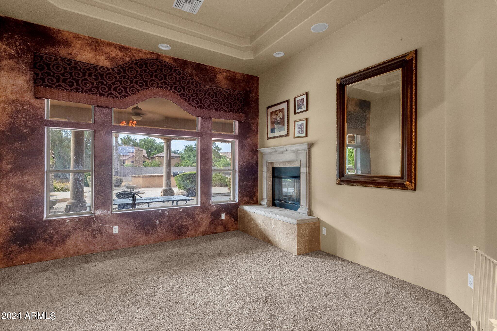 2138 E TIFFANY Court