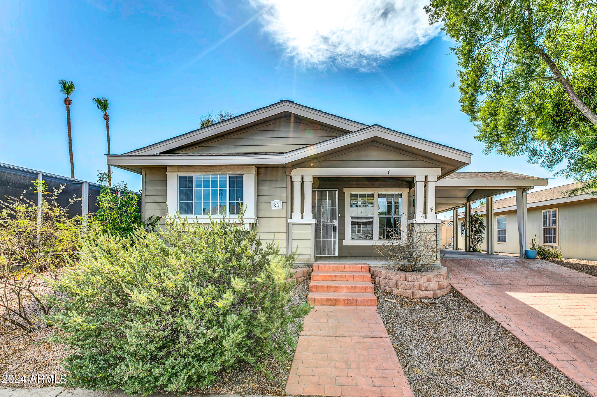 2401 W SOUTHERN Avenue, 82