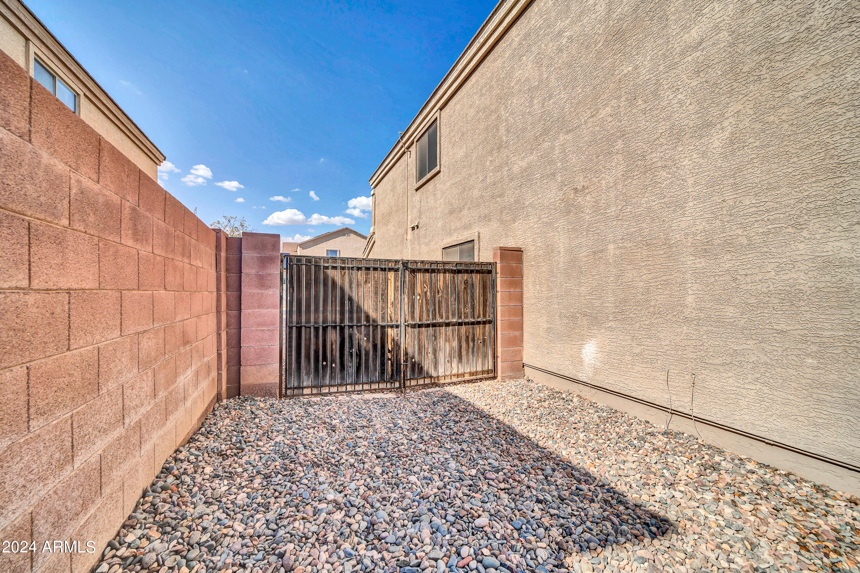 23013 W KIMBERLY Drive
