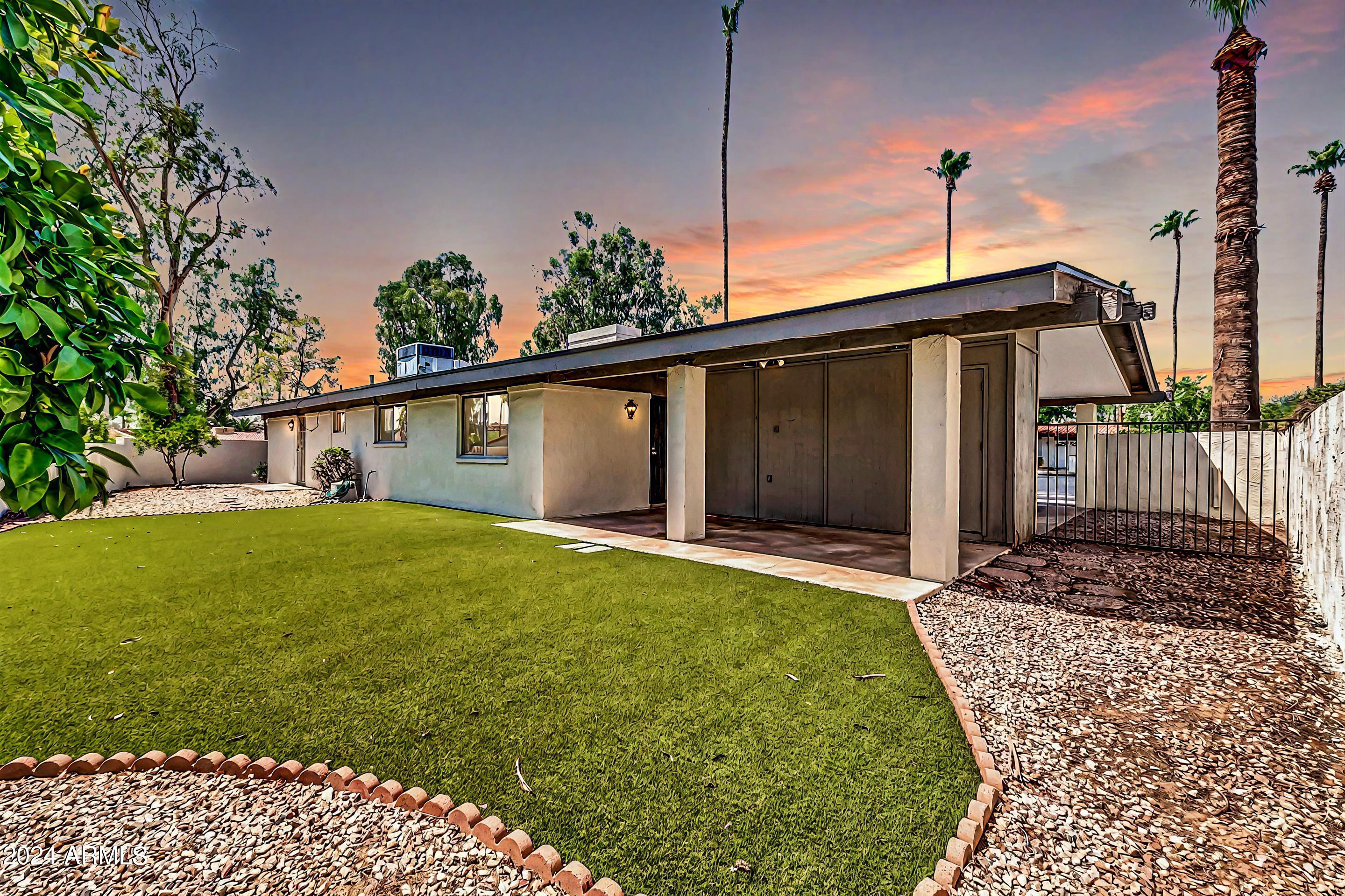 625 W GIBRALTAR Lane