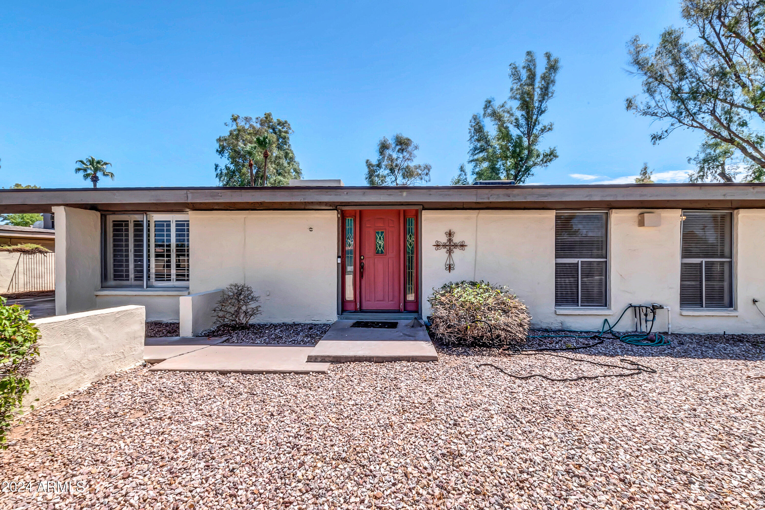625 W GIBRALTAR Lane