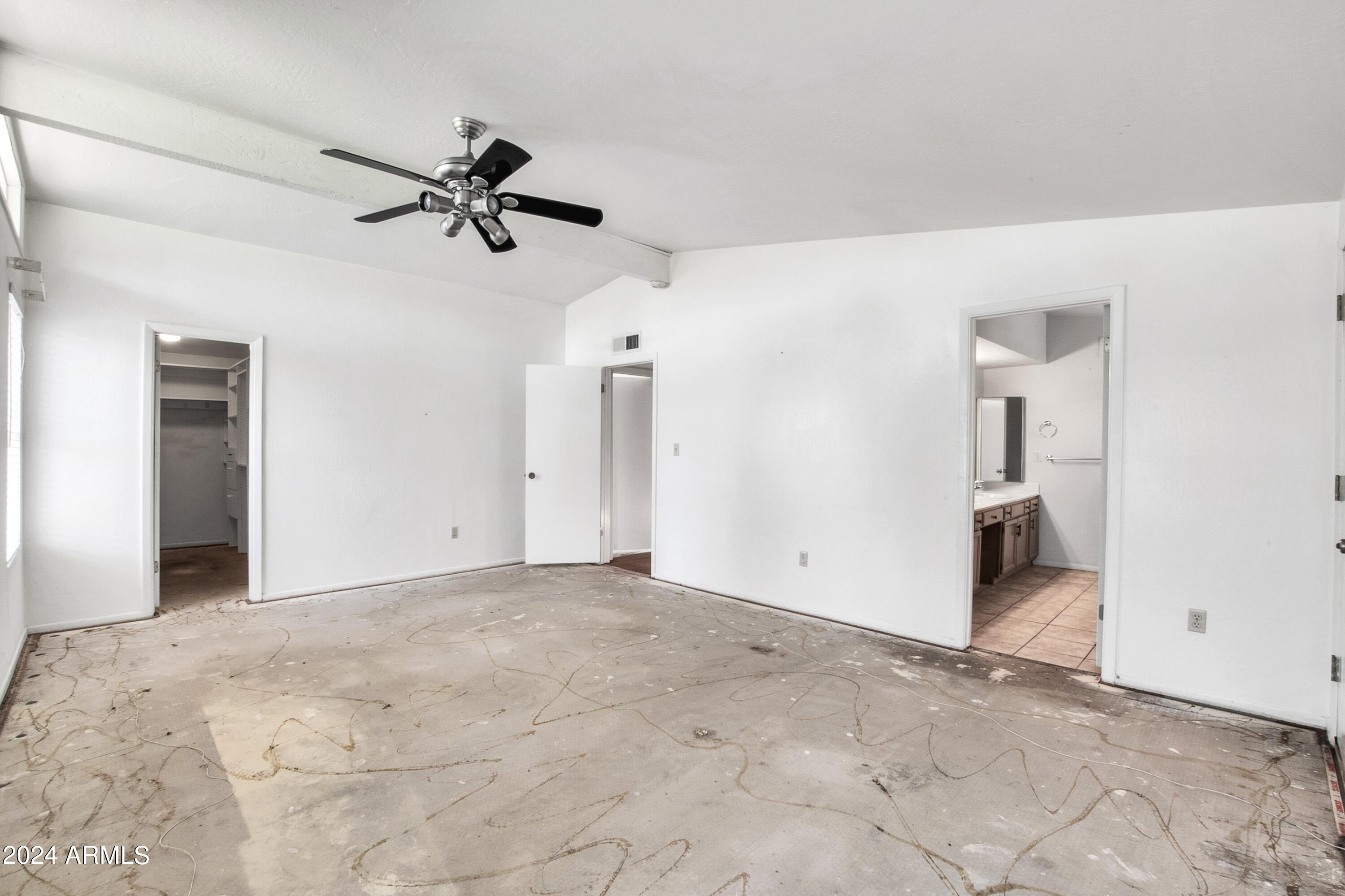 625 W GIBRALTAR Lane