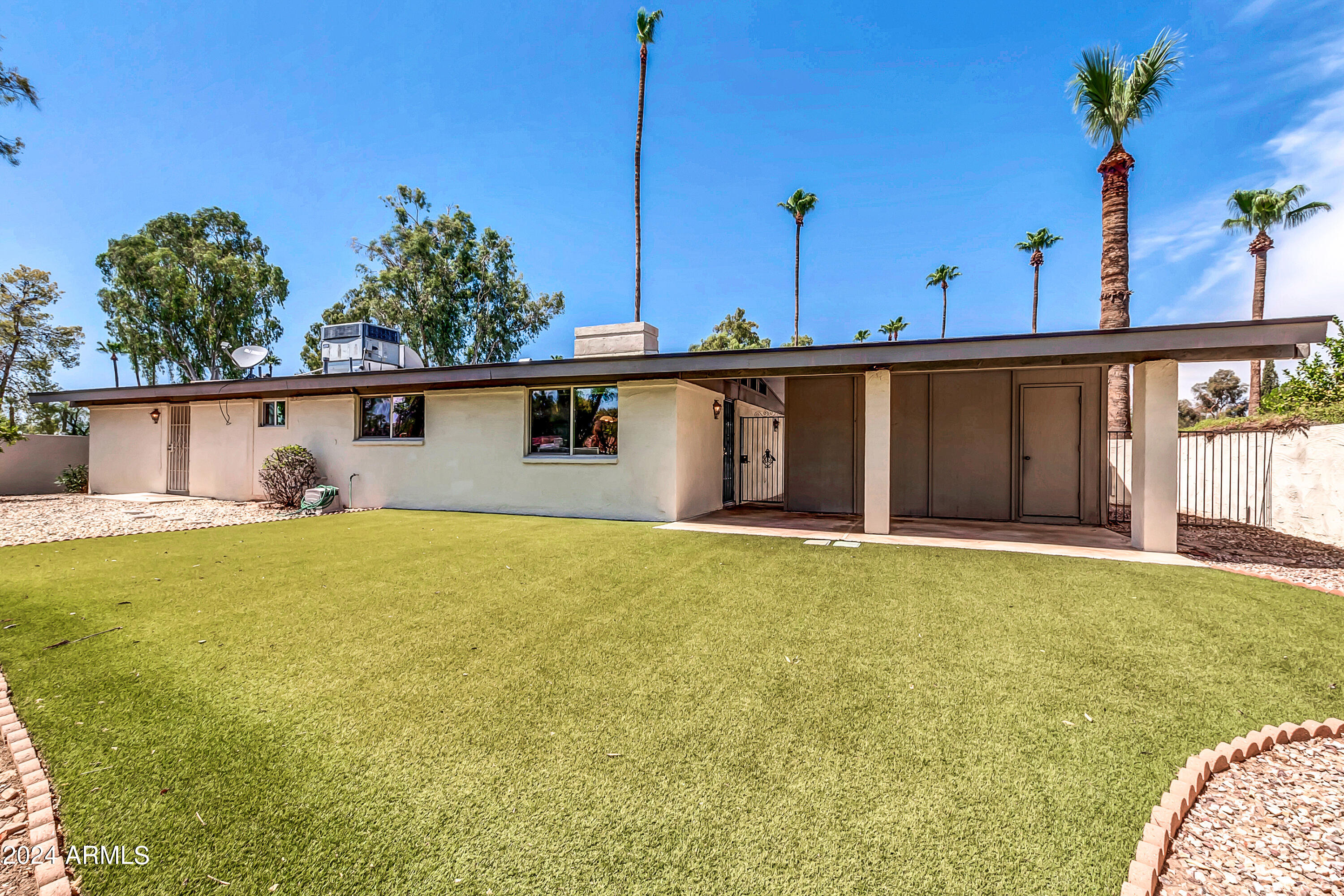 625 W GIBRALTAR Lane