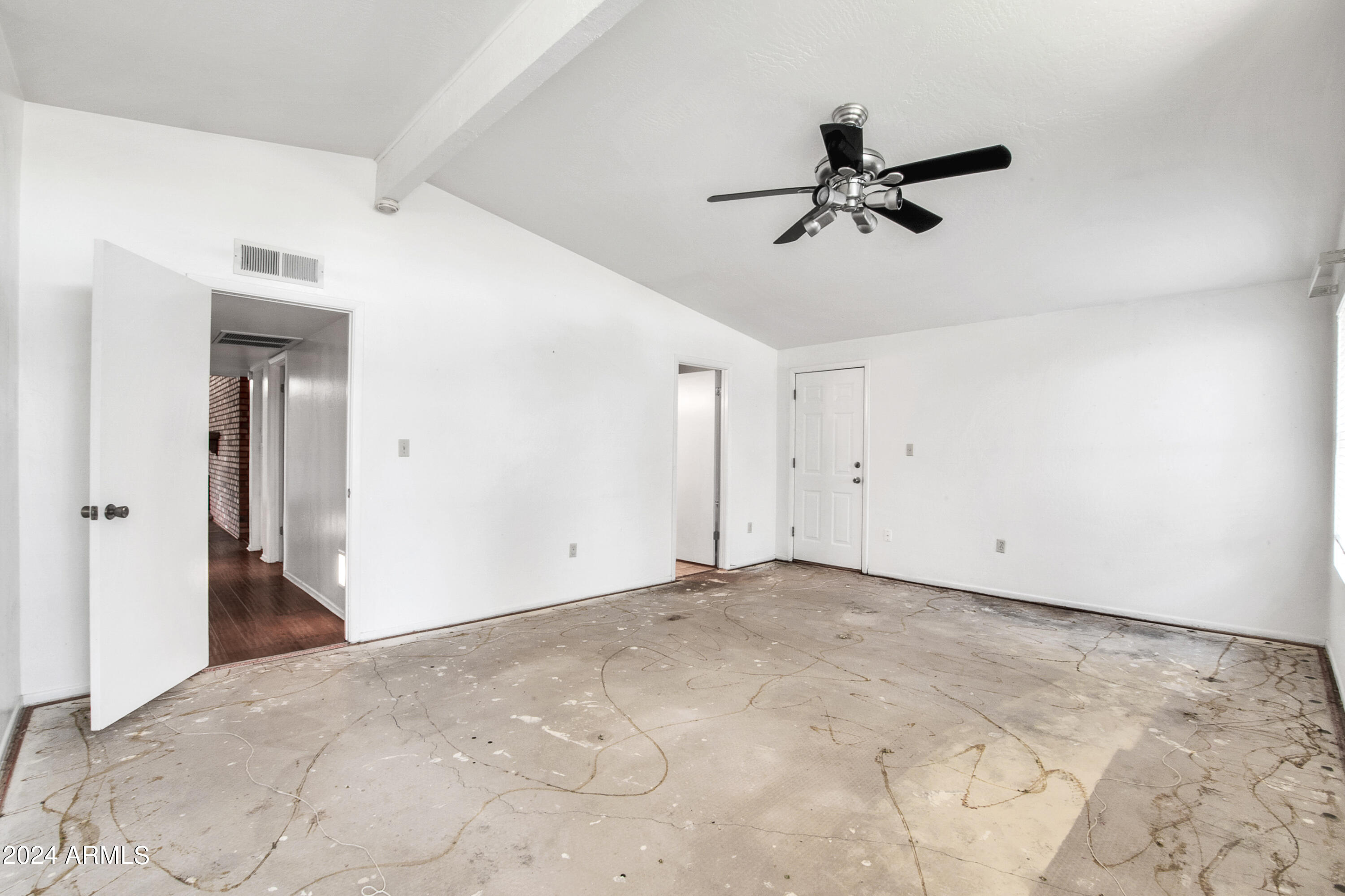 625 W GIBRALTAR Lane