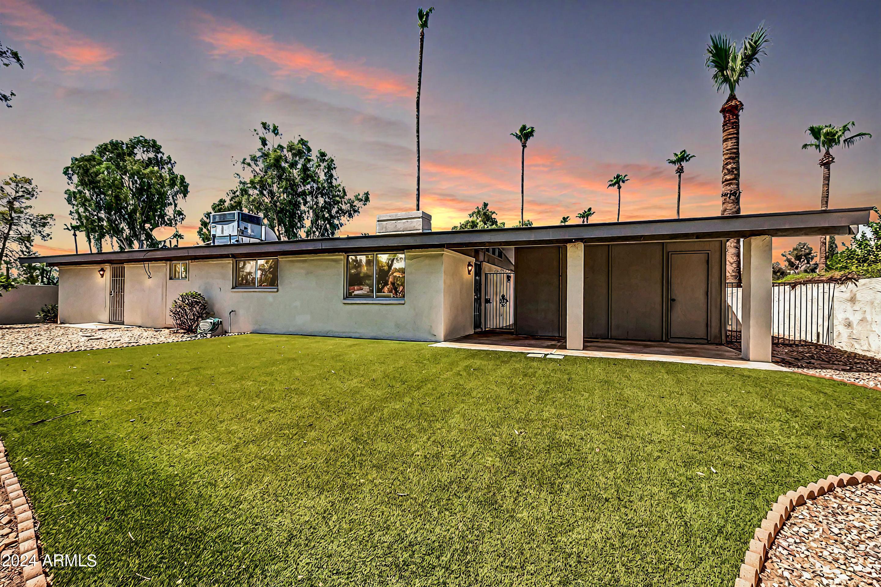 625 W GIBRALTAR Lane