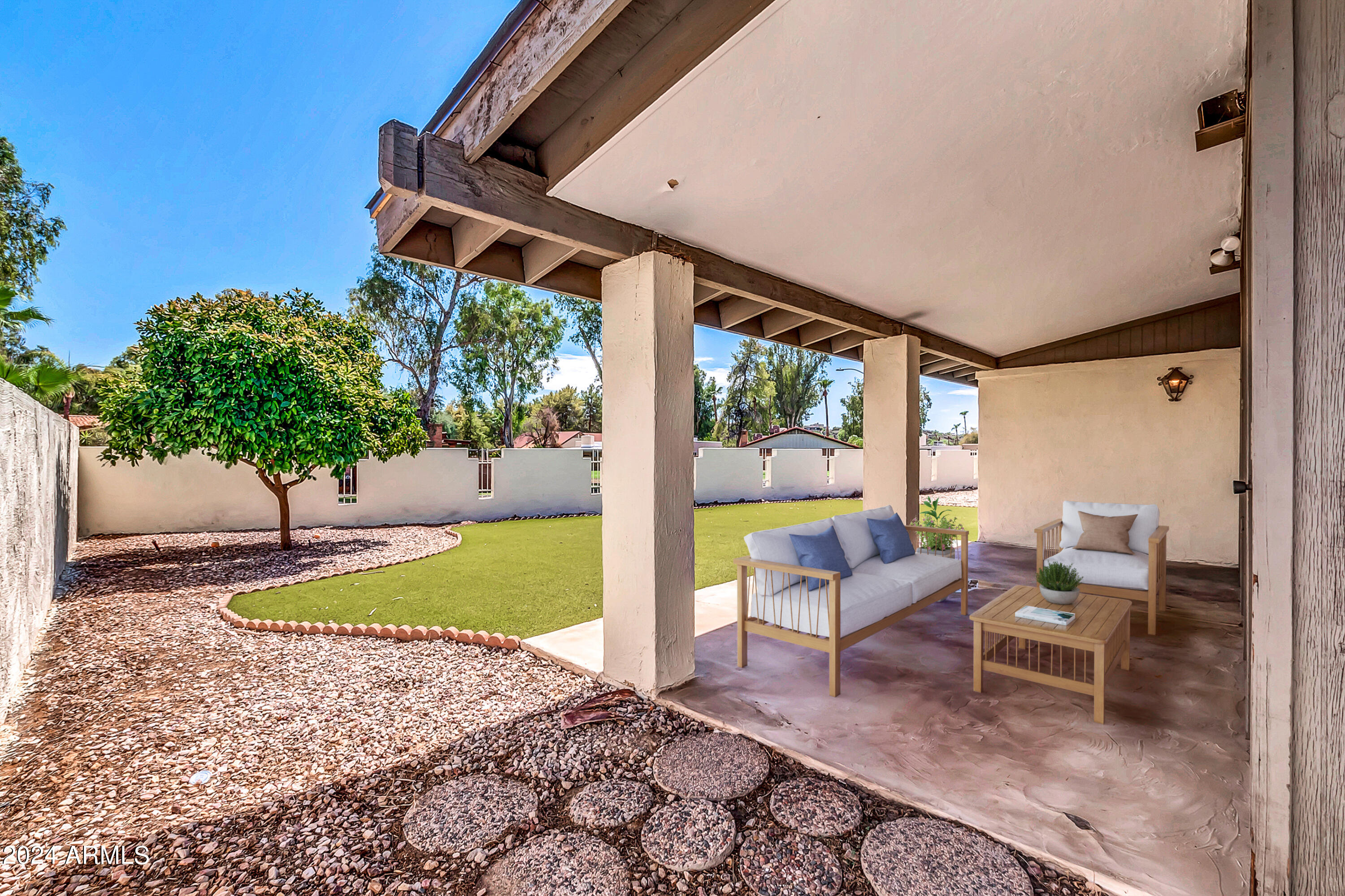 625 W GIBRALTAR Lane