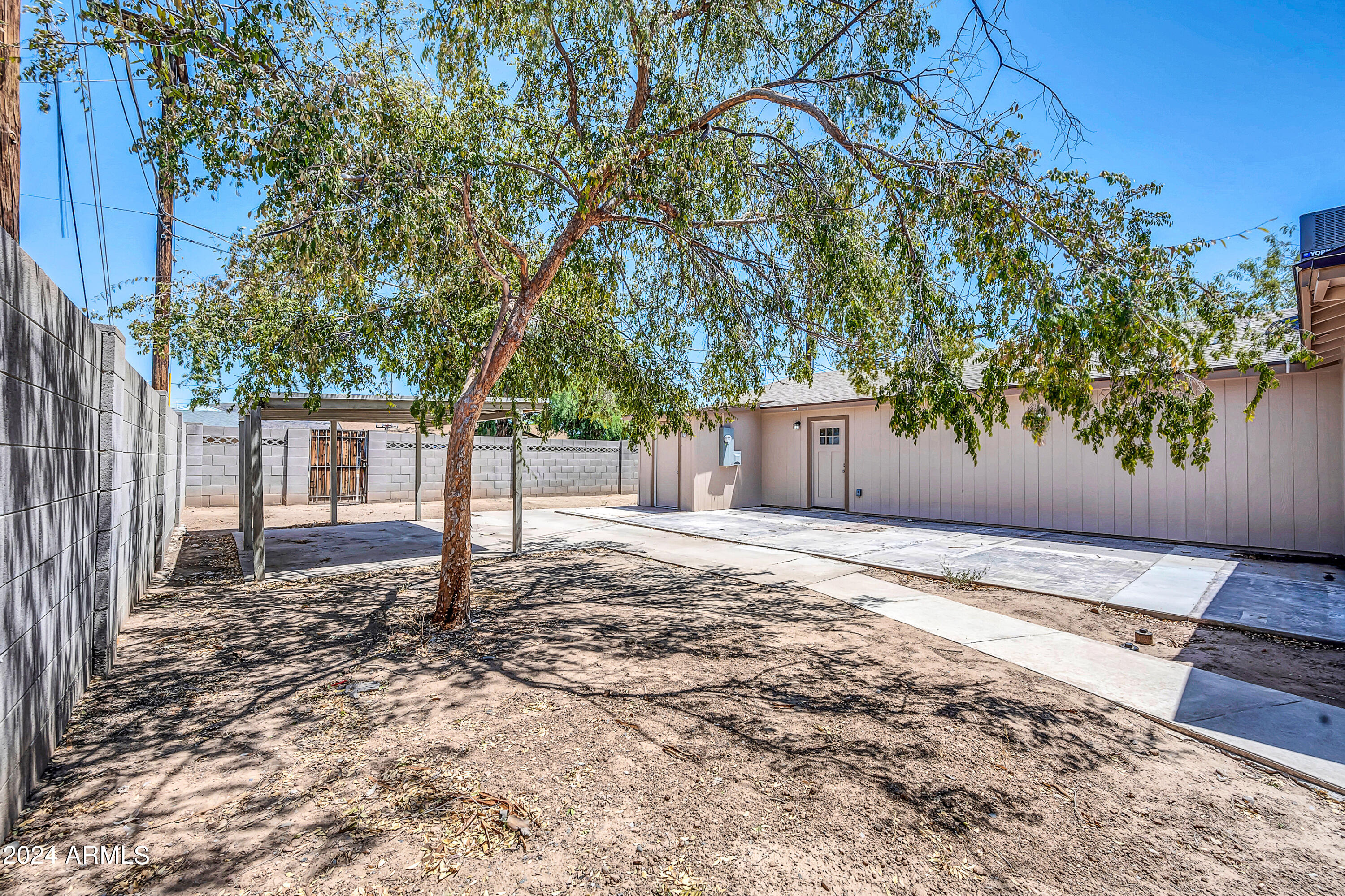 2902 W CACTUS Road