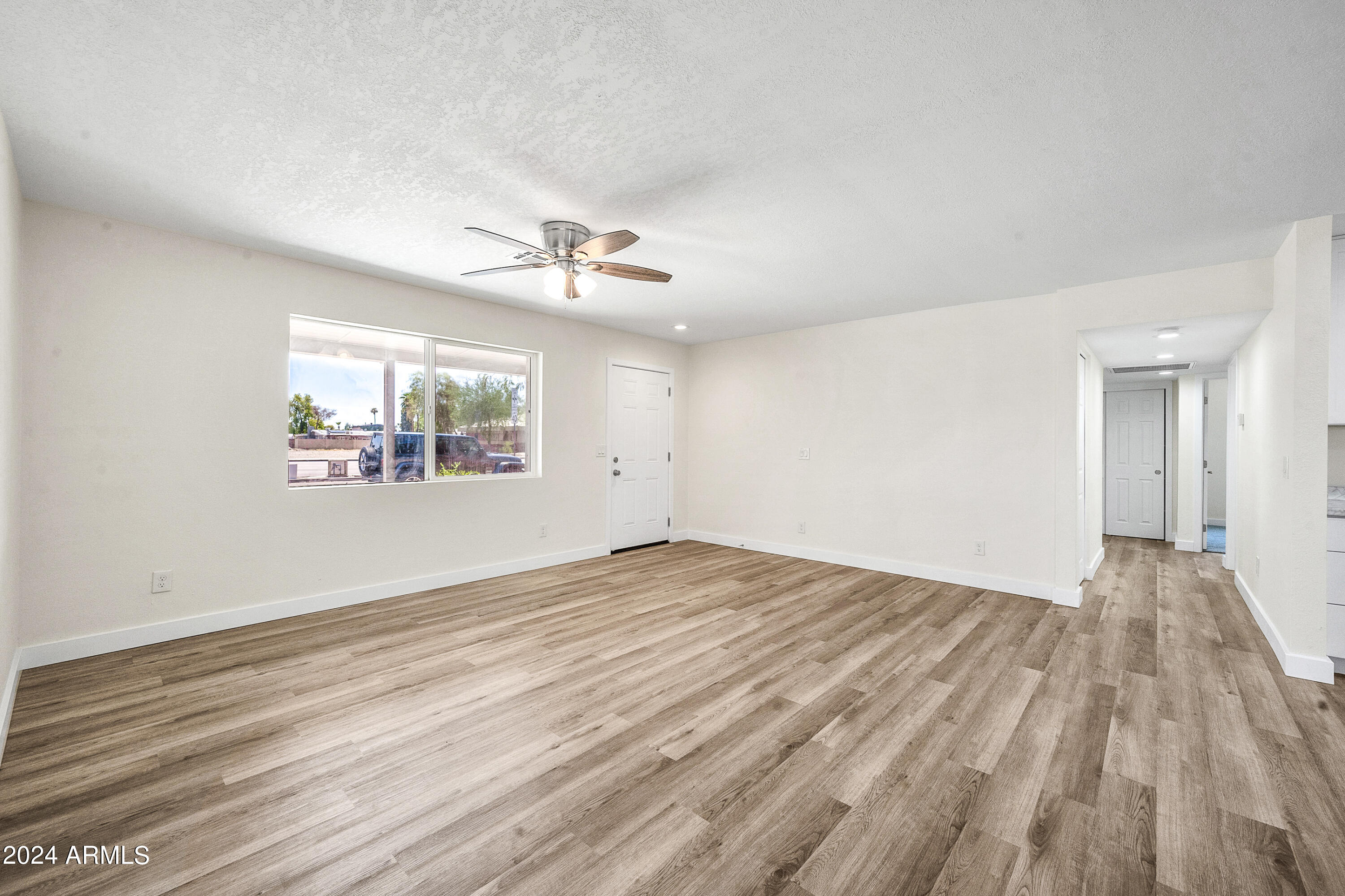 2902 W CACTUS Road