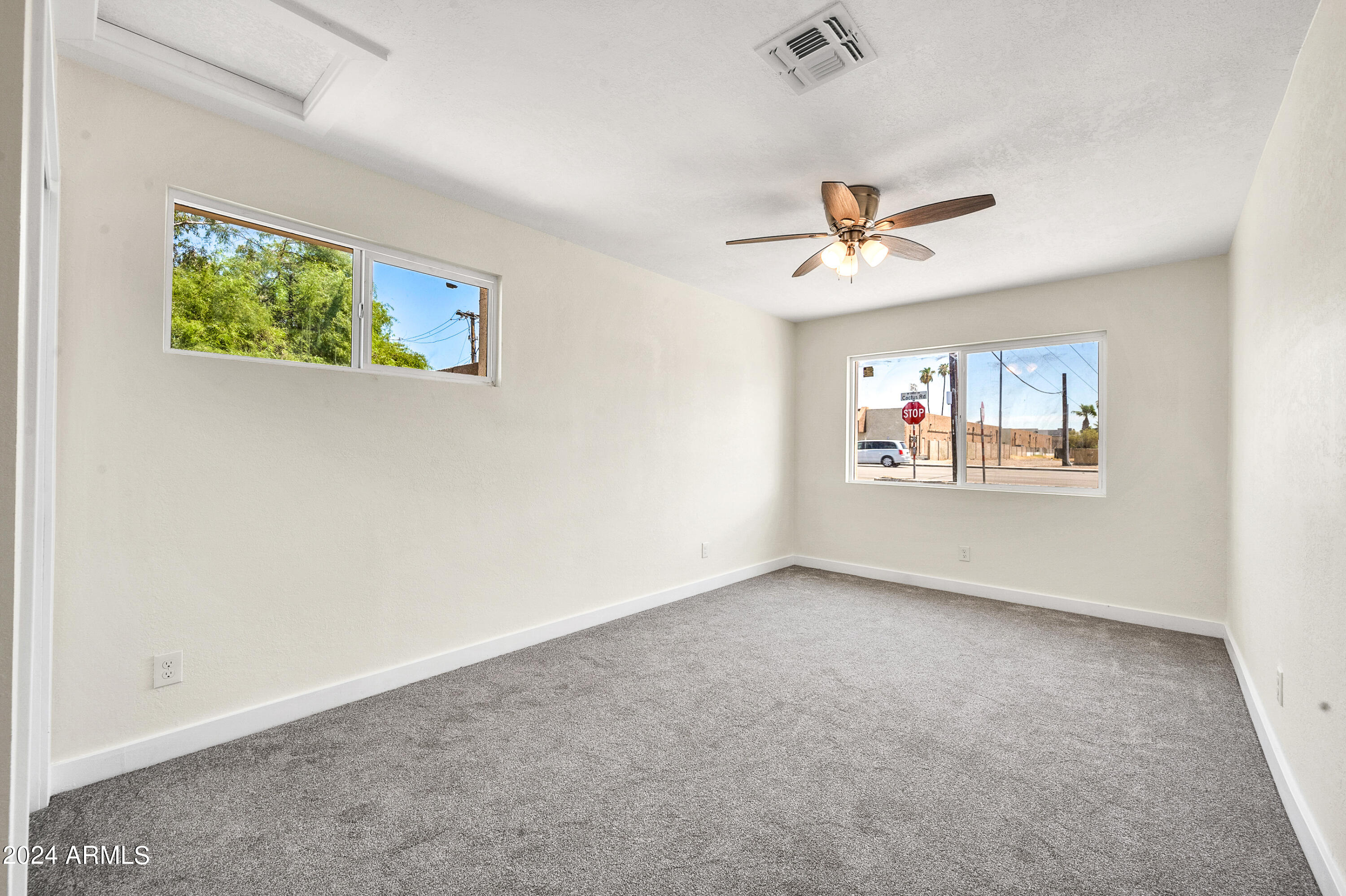 2902 W CACTUS Road
