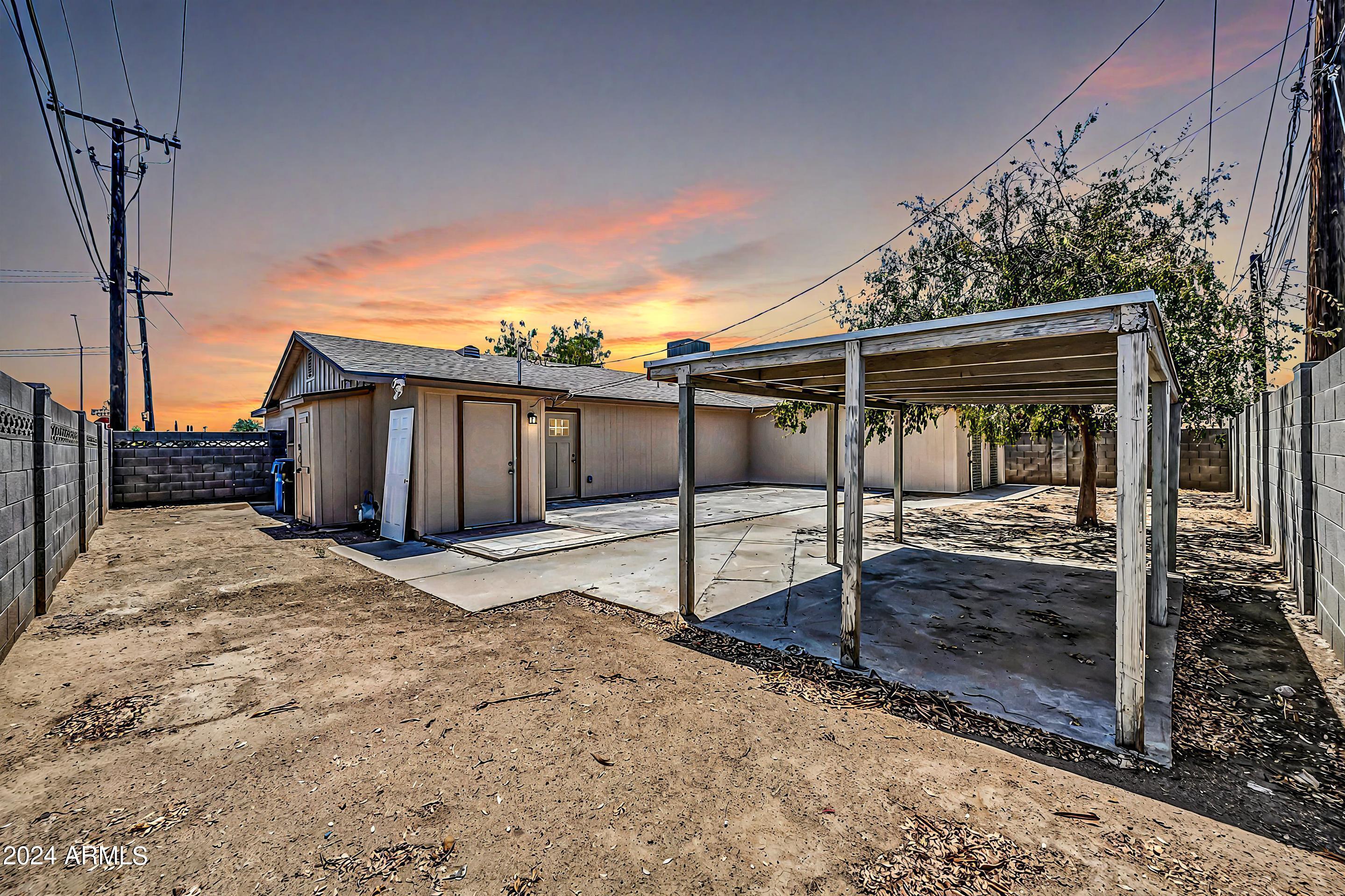 2902 W CACTUS Road
