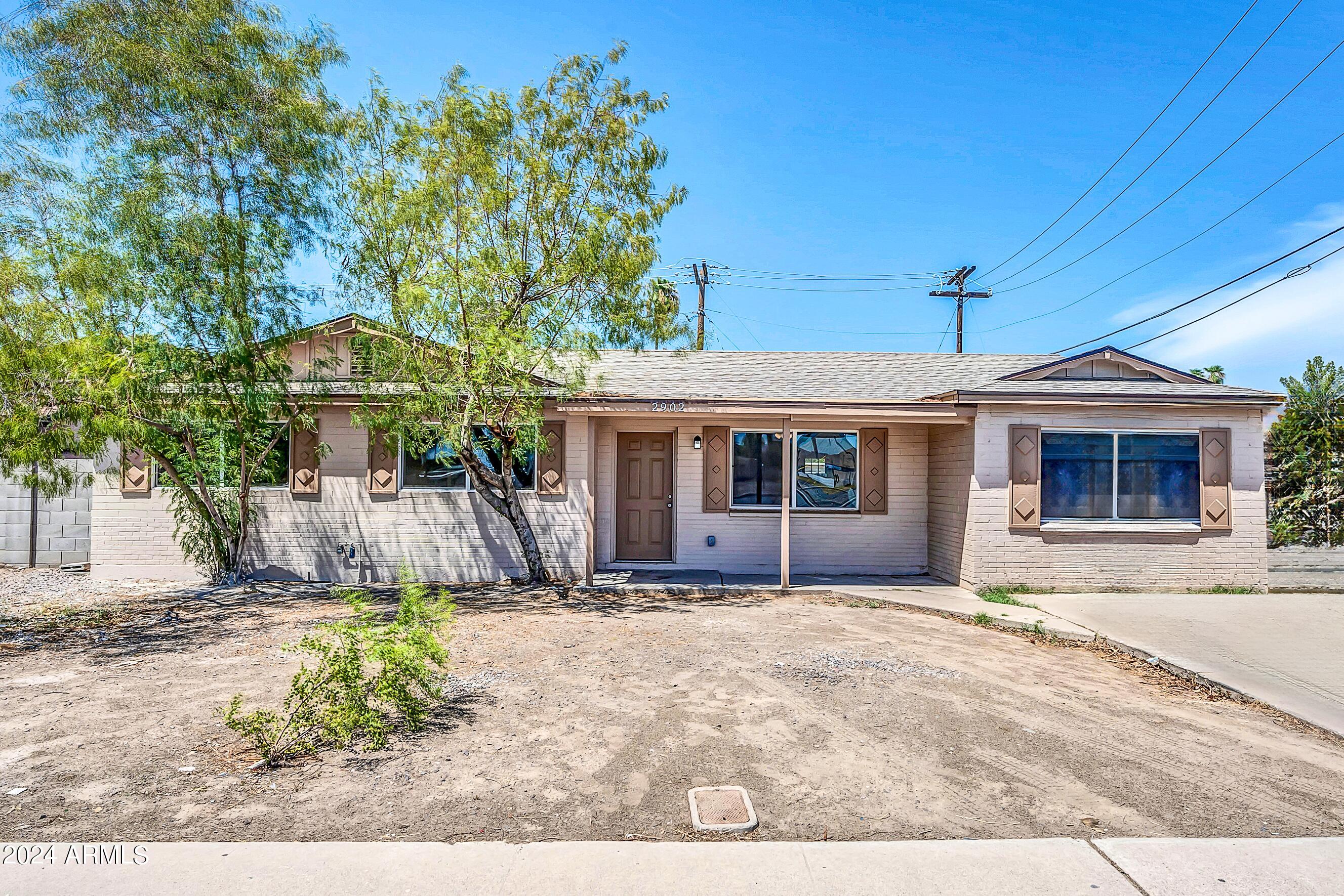 2902 W CACTUS Road