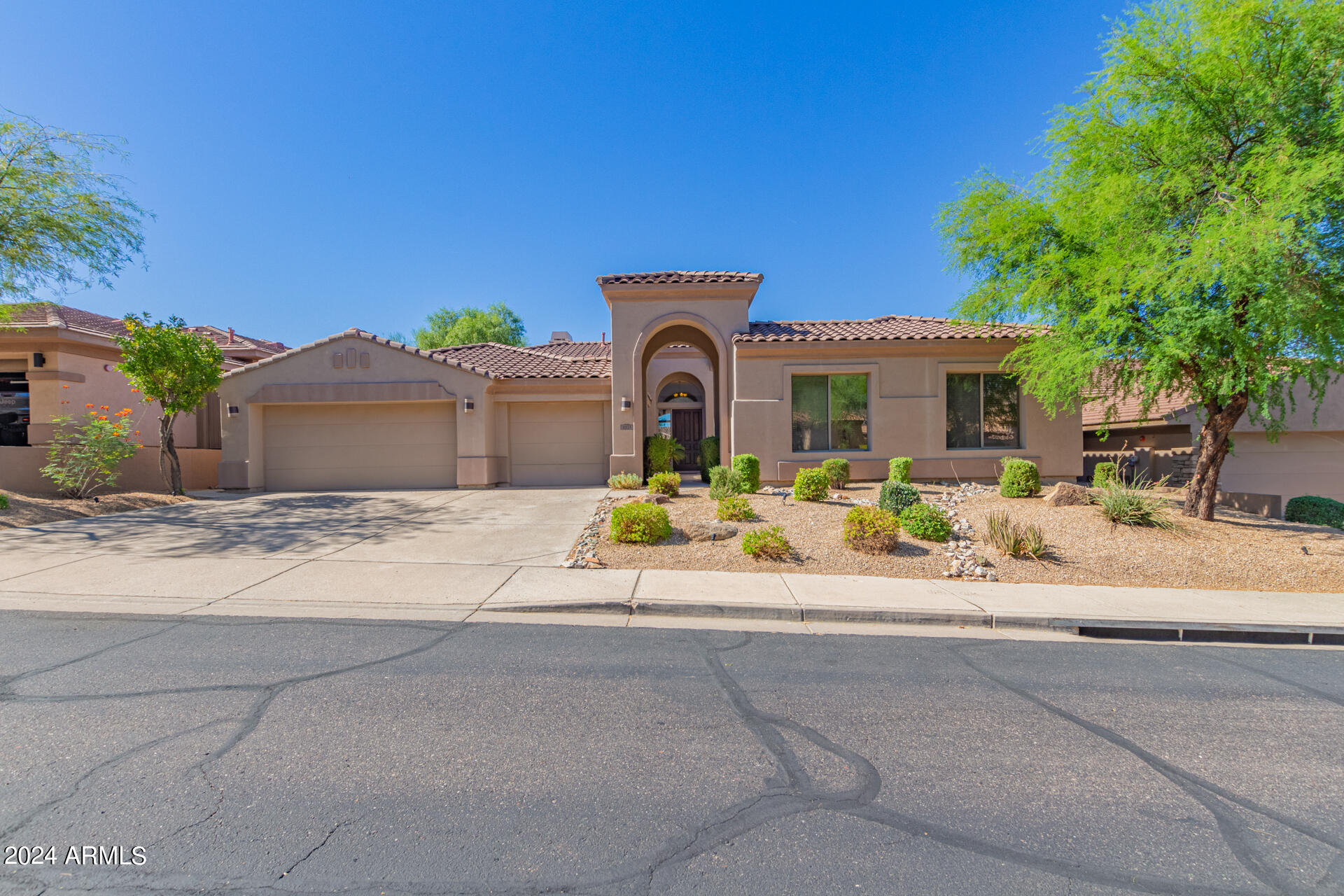 11123 E Beck Lane