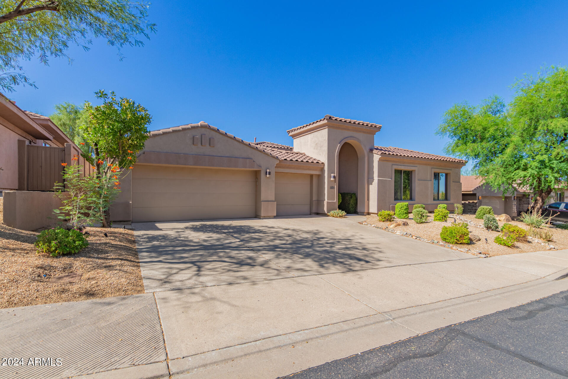 11123 E Beck Lane