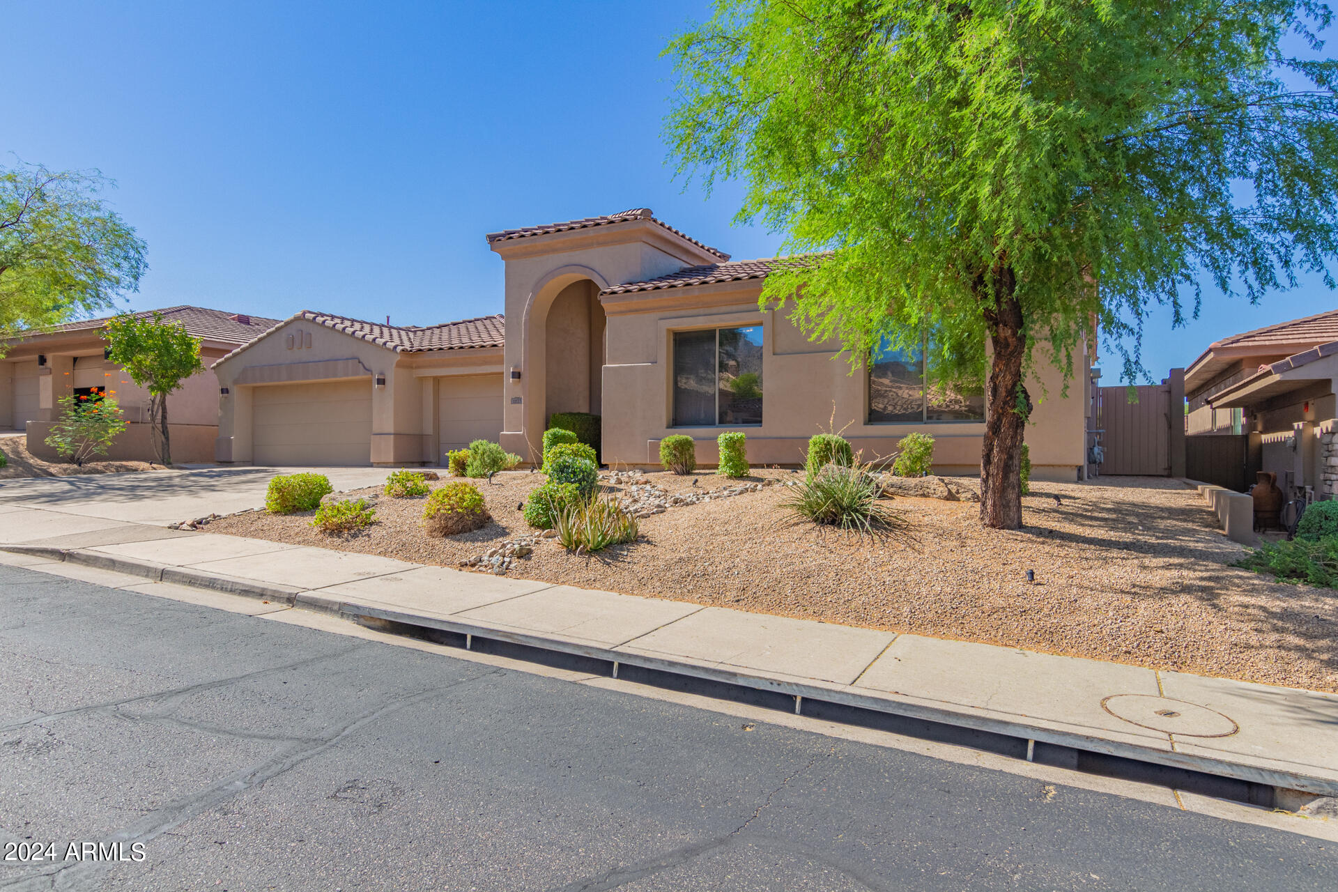11123 E Beck Lane