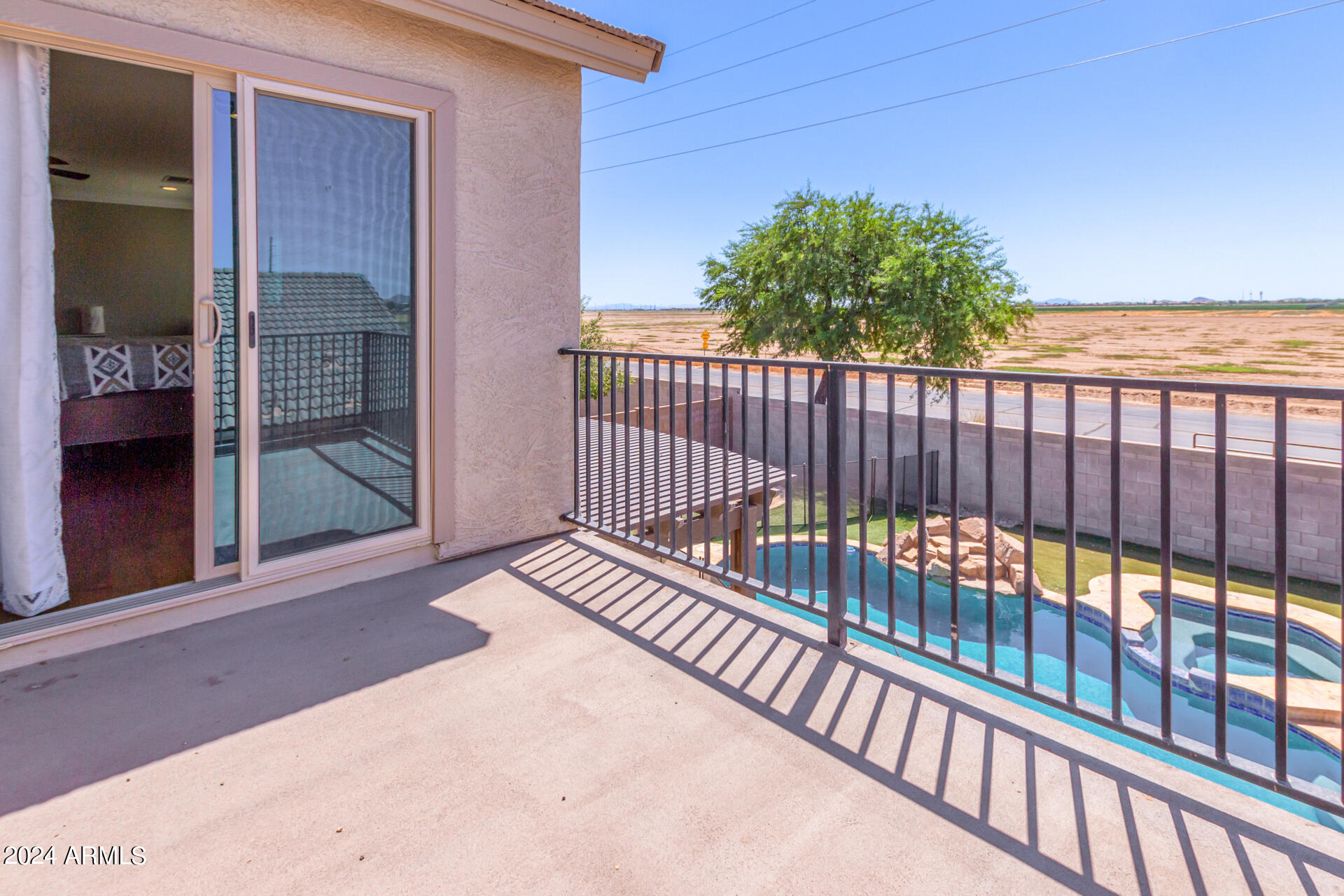 59 W BURKHALTER Drive