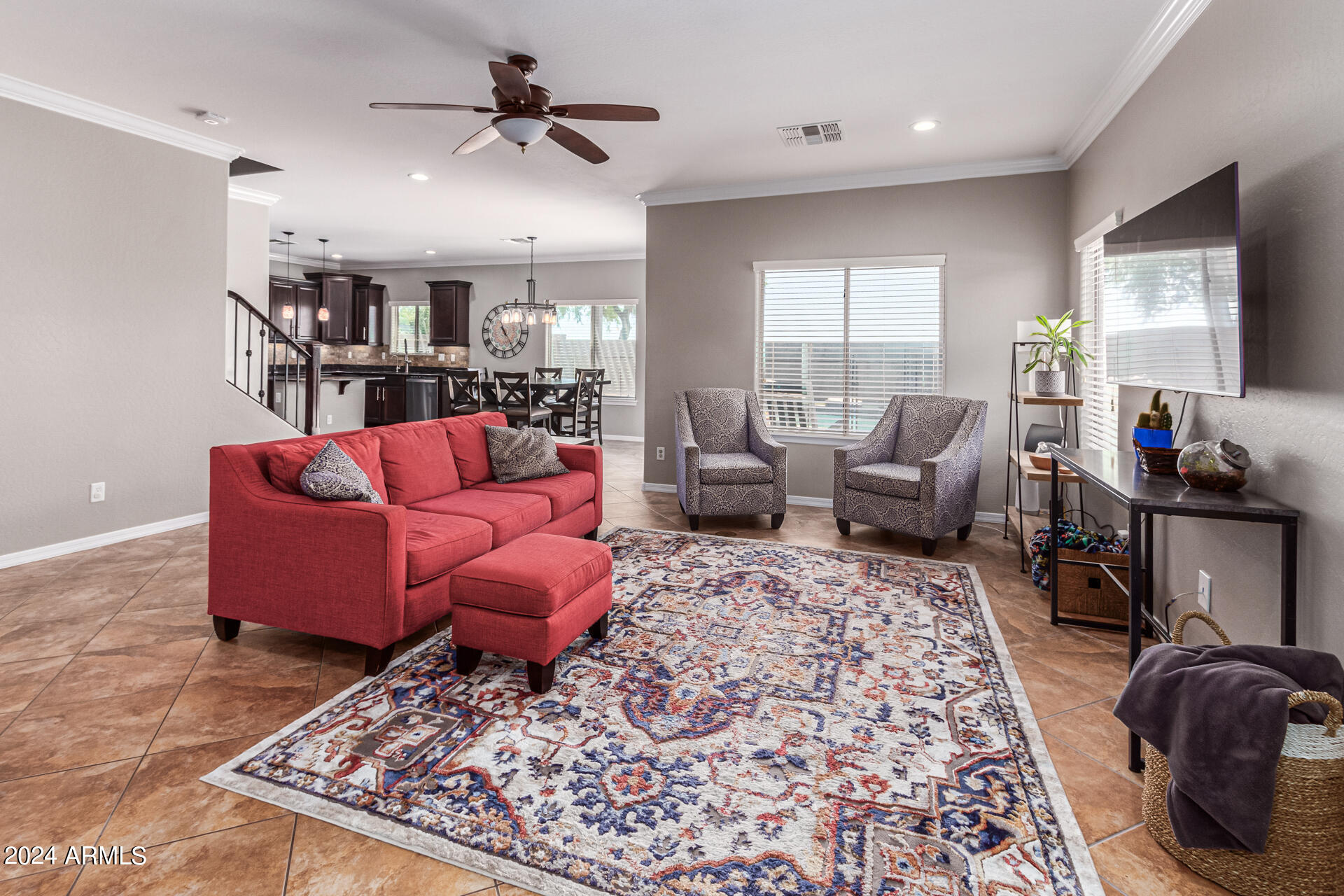 59 W BURKHALTER Drive