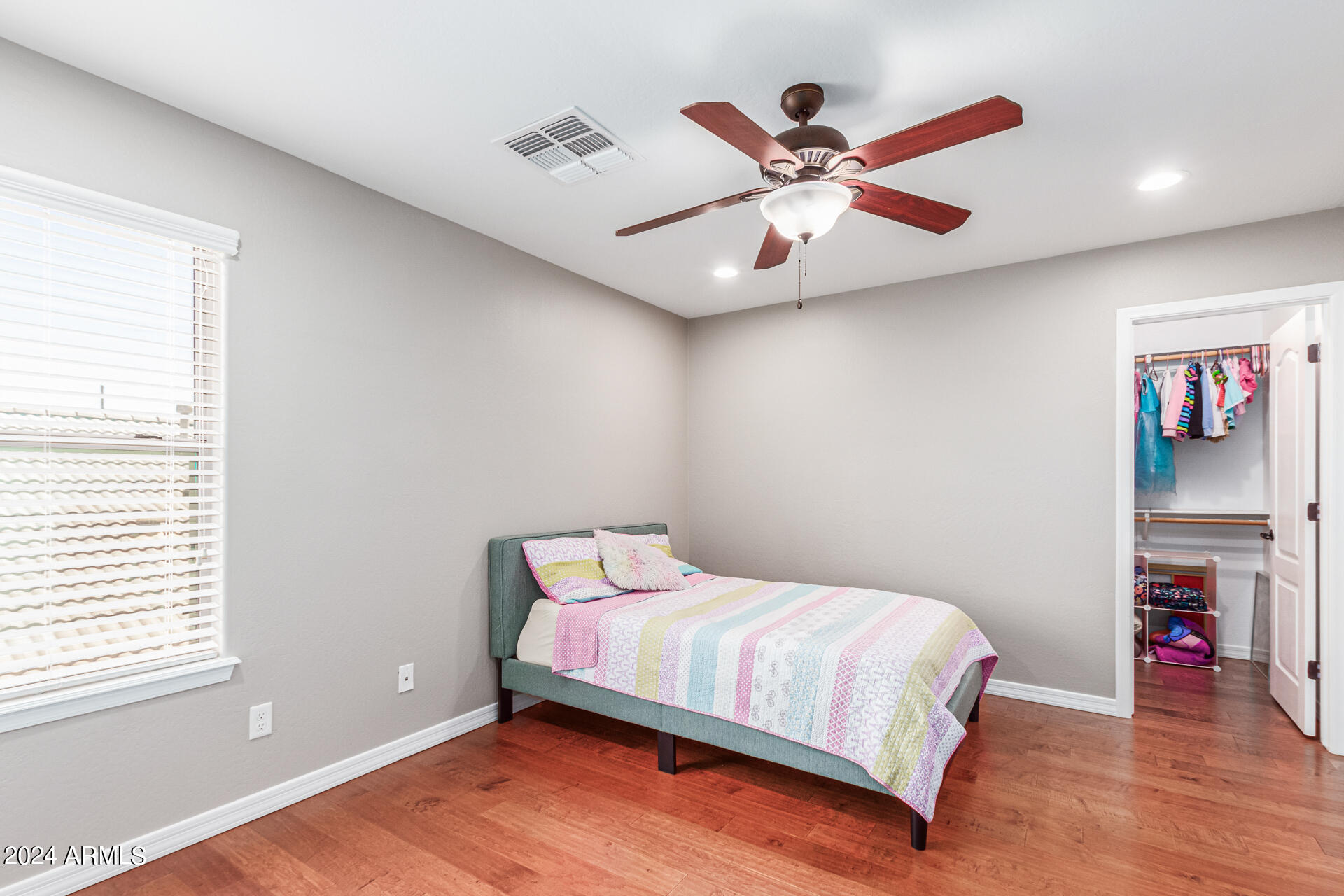 59 W BURKHALTER Drive