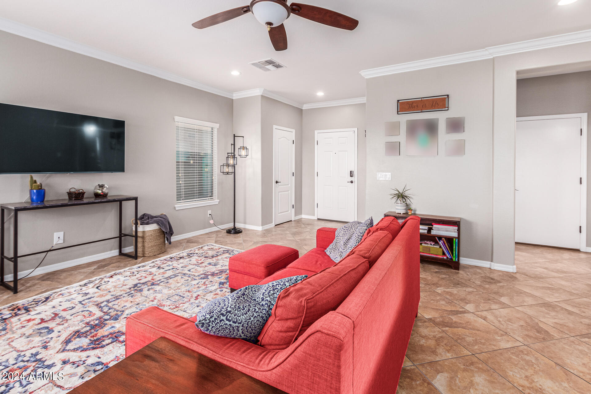 59 W BURKHALTER Drive